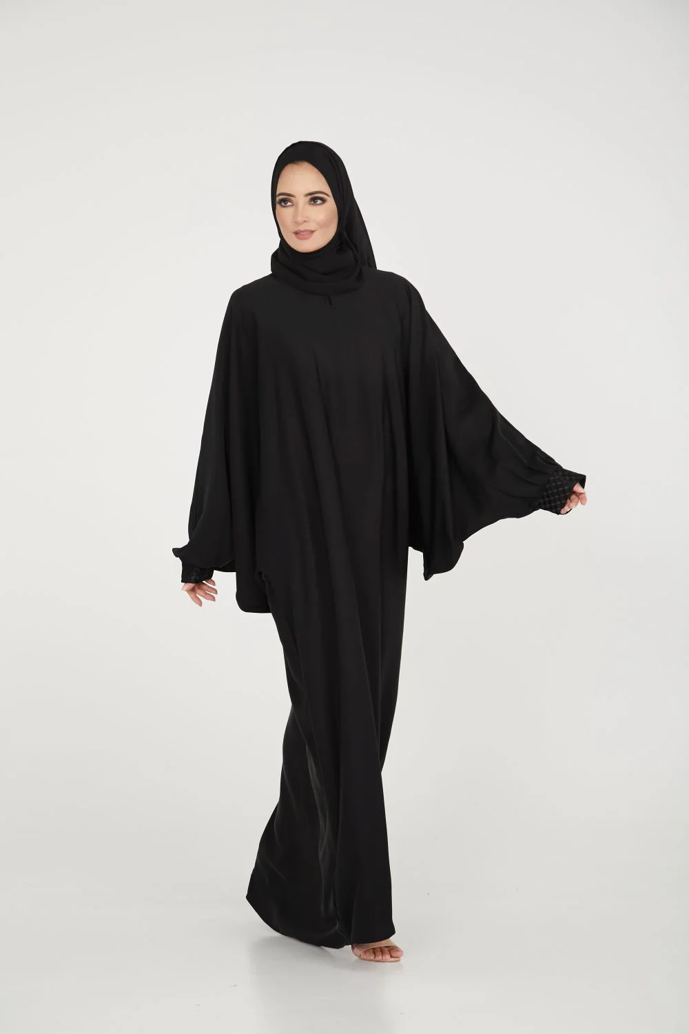 Black Batwing Abaya with Cuff Detailing - Image 3