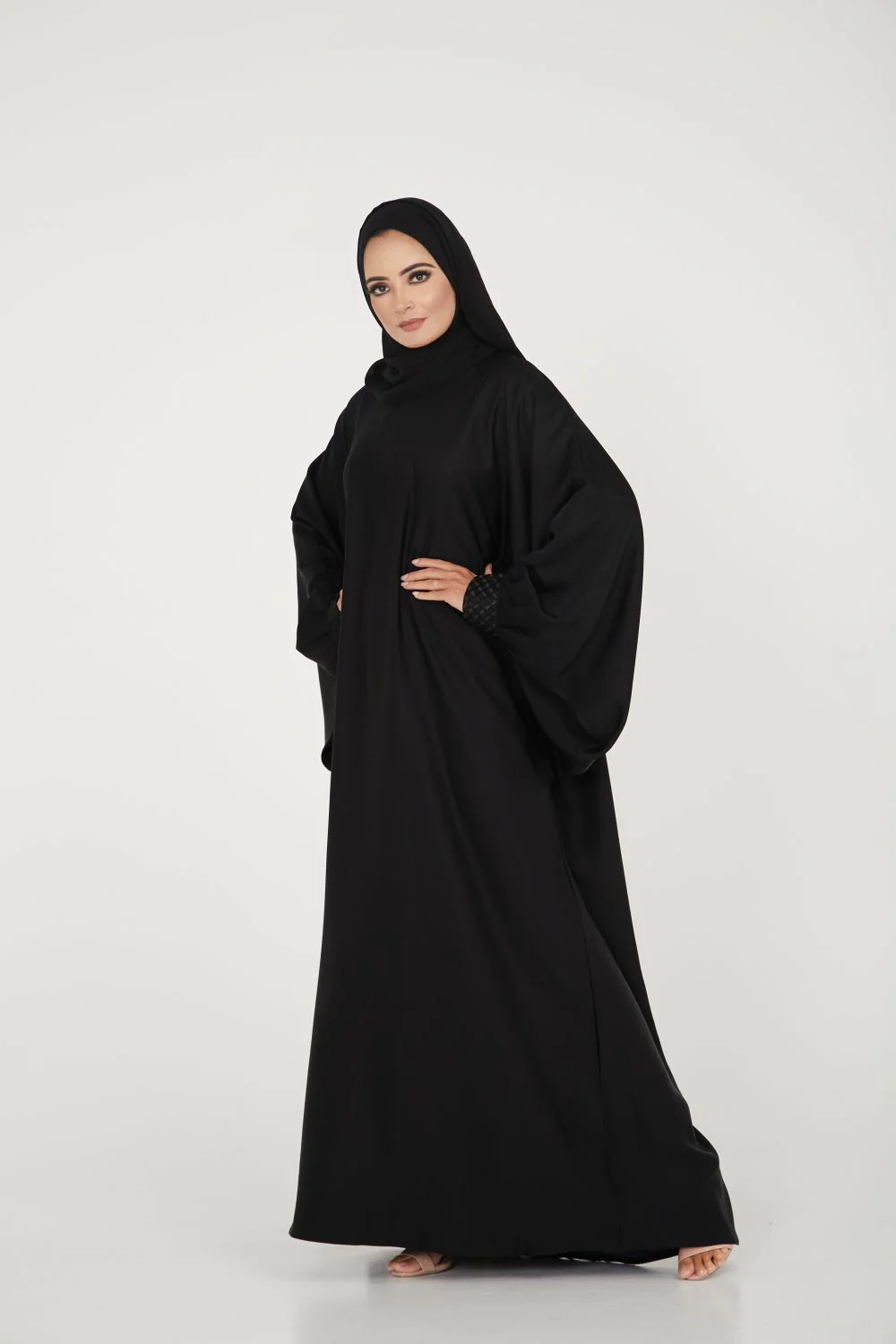 Black Batwing Abaya with Cuff Detailing - Image 5