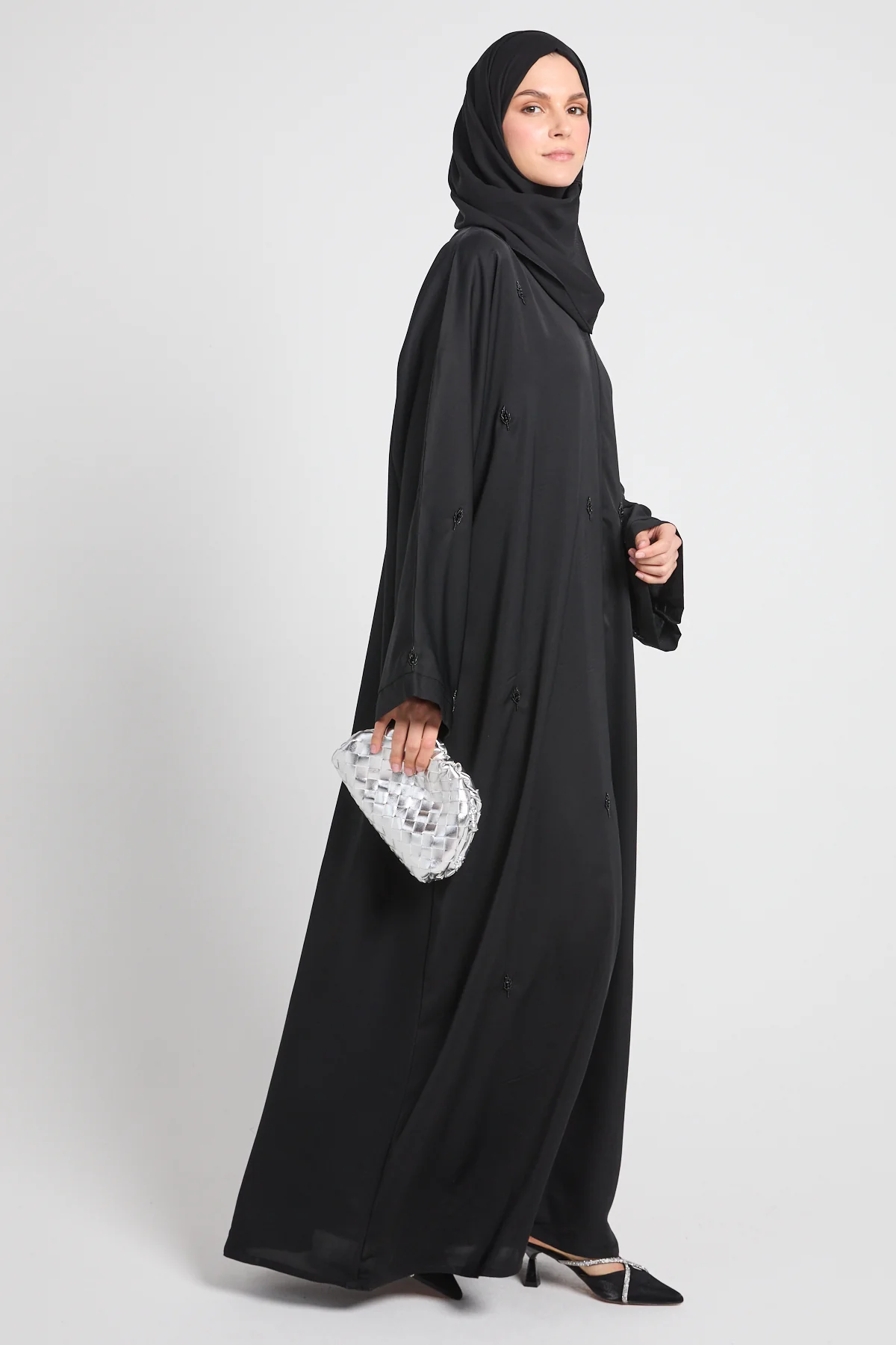 Black Botanique Embellished Open Abaya - Image 6
