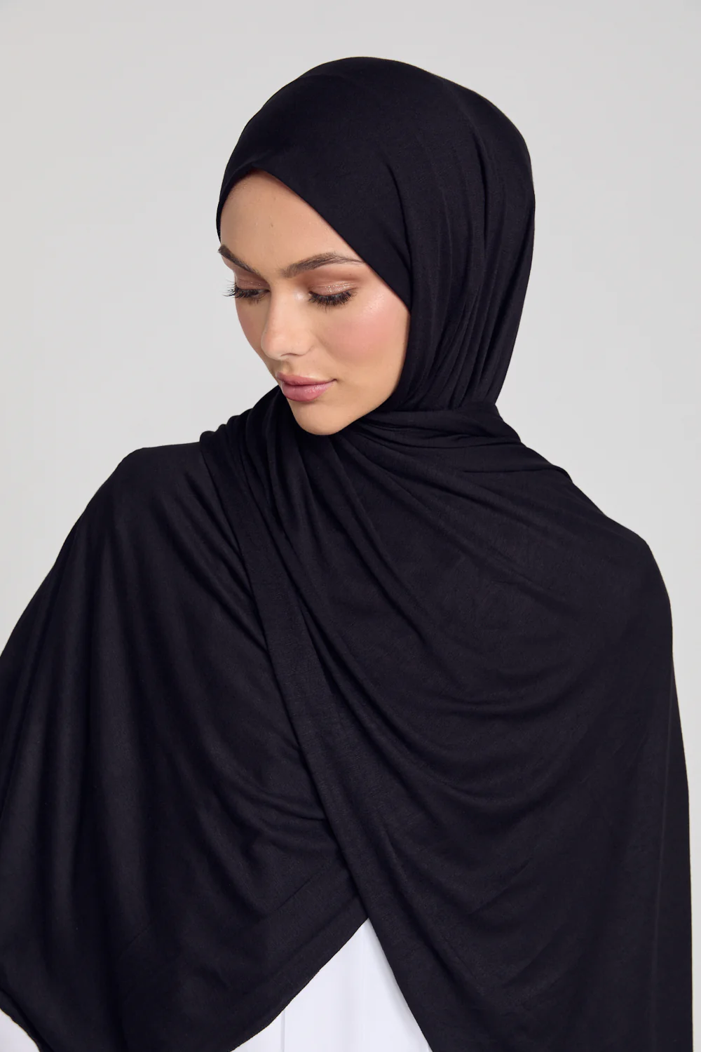 Black Jersey Hijab - Image 3