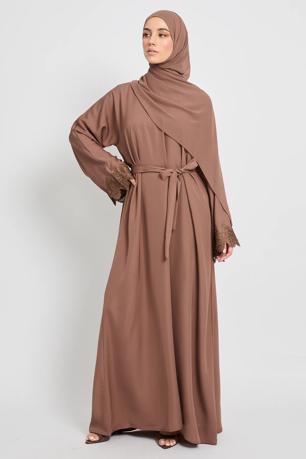 Bronze Cuff Closed Abaya - Cocoa Blush - Image 7