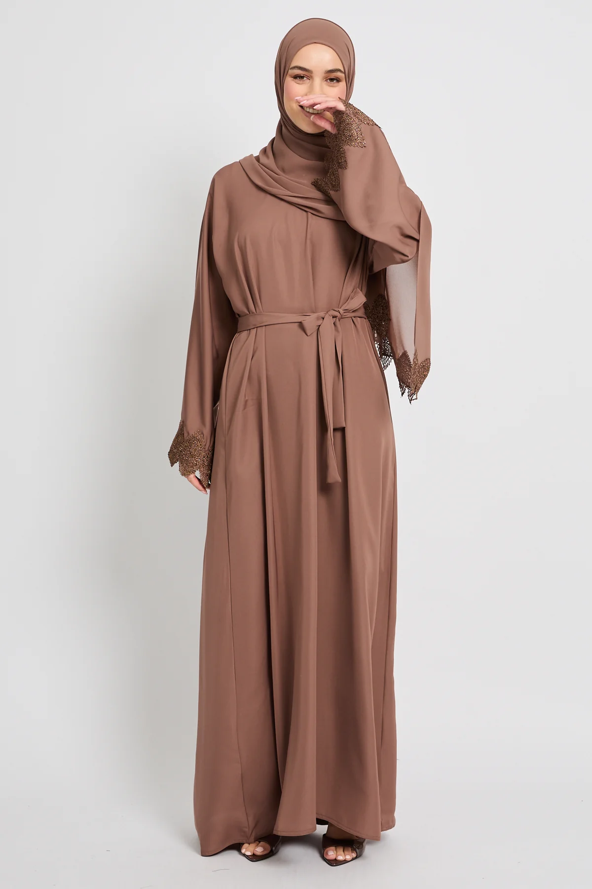 Bronze Cuff Closed Abaya - Cocoa Blush - Image 9