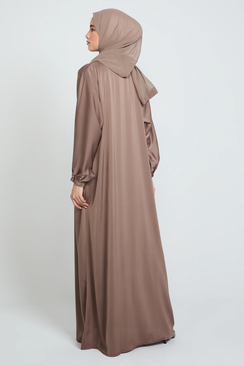 Classic Closed Abaya with Dainty Detailing - Dusty Cocoa - Image 8