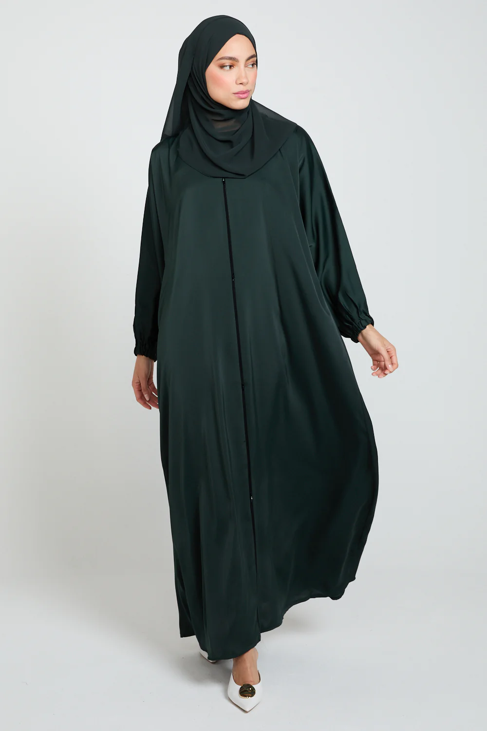 Classic Closed Abaya with Dainty Detailing - Forest Green - Image 4