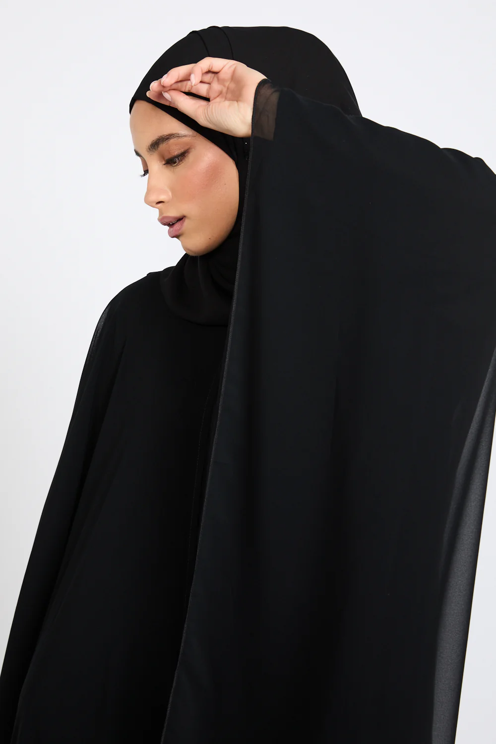 Closed Abaya with Butterfly Cut Chiffon Overlay - Black - Image 2