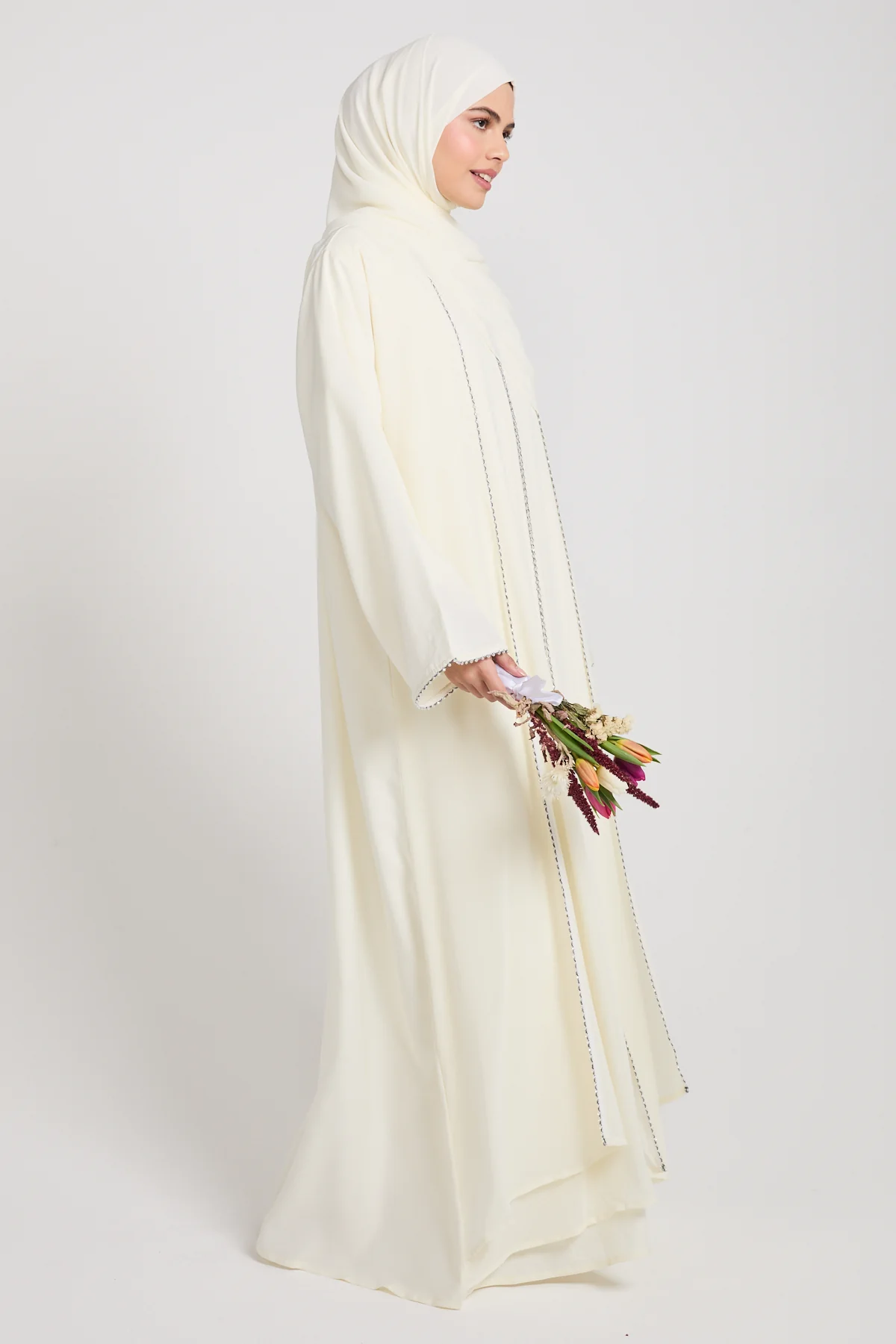 Closed Abaya with Draped Chiffon – Vanilla Mist - Image 4