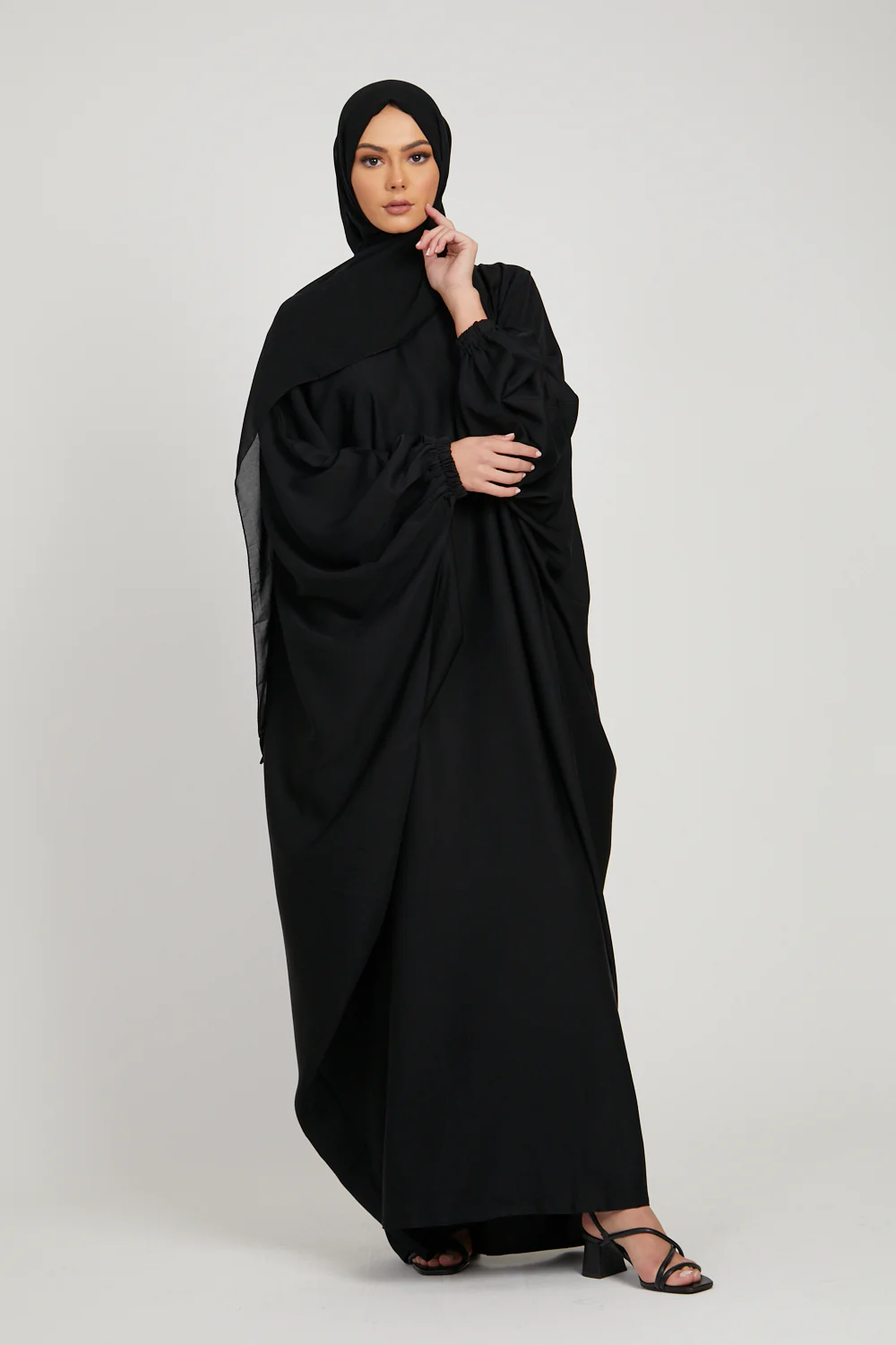 Closed Farasha with Elasticated Cuff - Black - Image 5