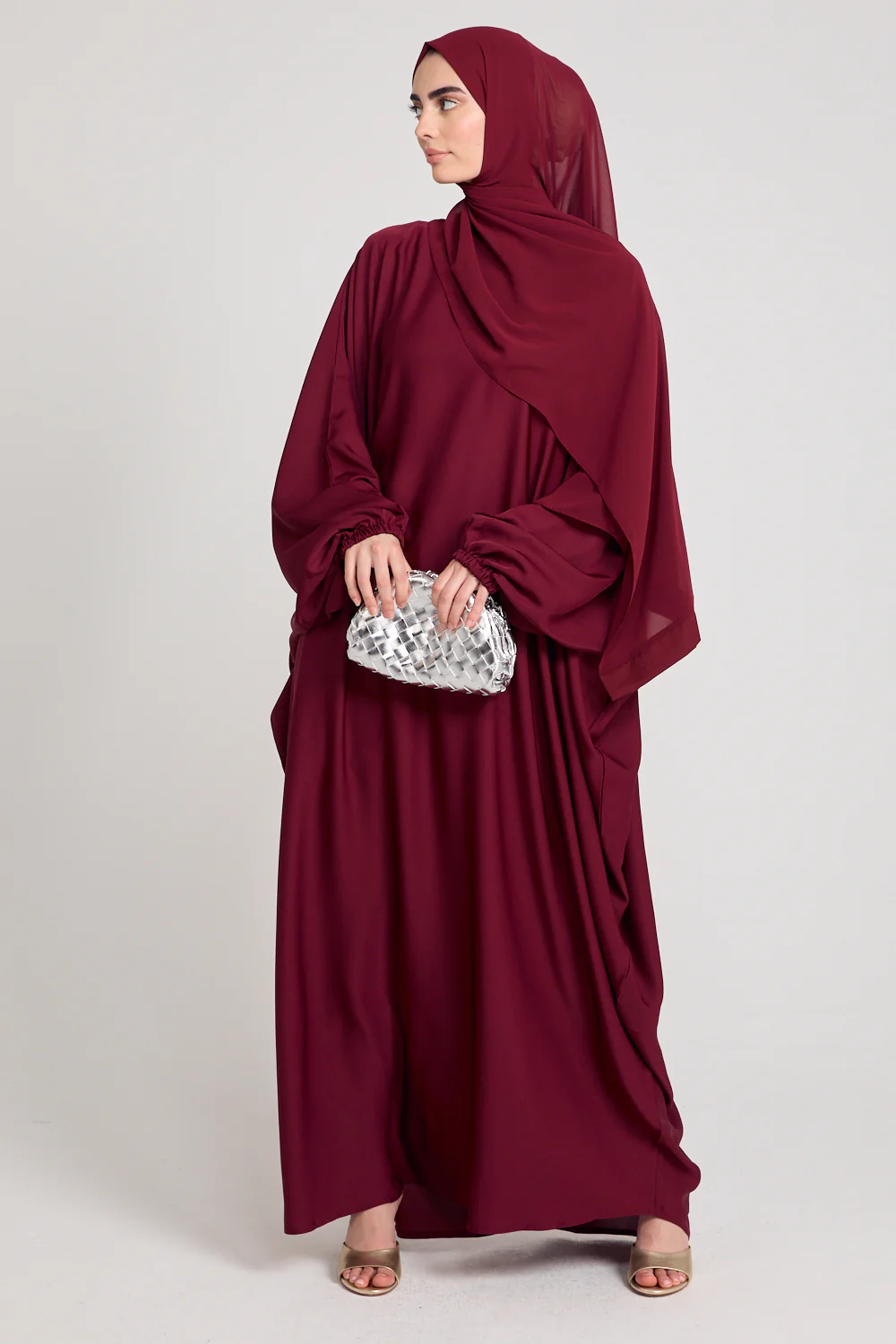 Closed Farasha with Elasticated Cuff - Maroon