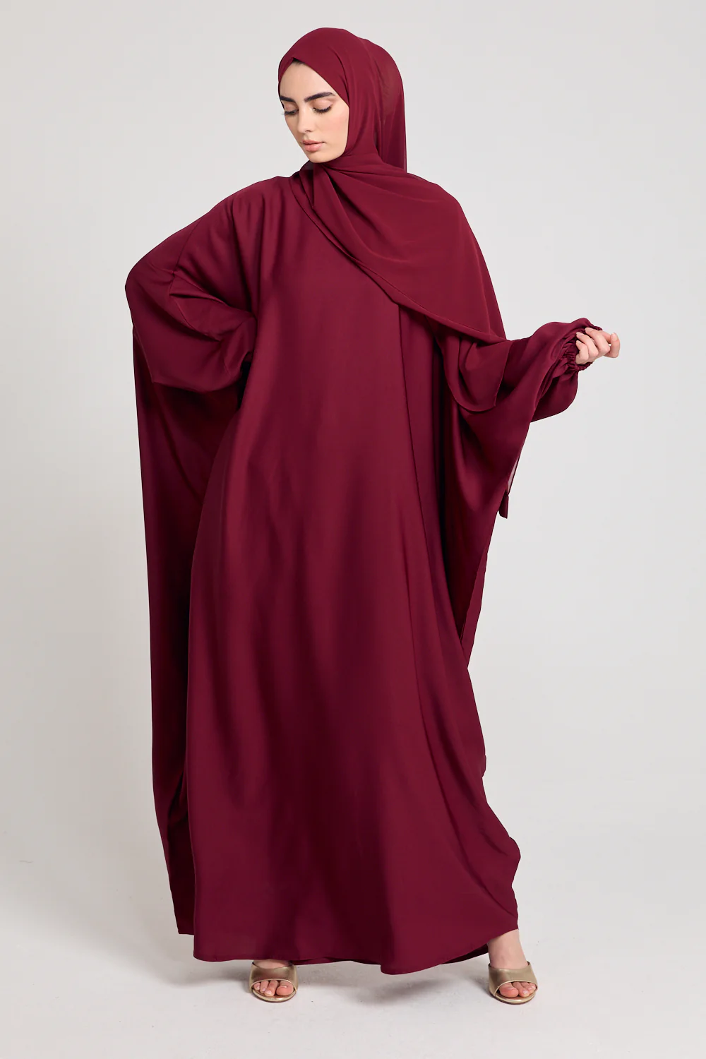 Closed Farasha with Elasticated Cuff - Maroon - Image 4