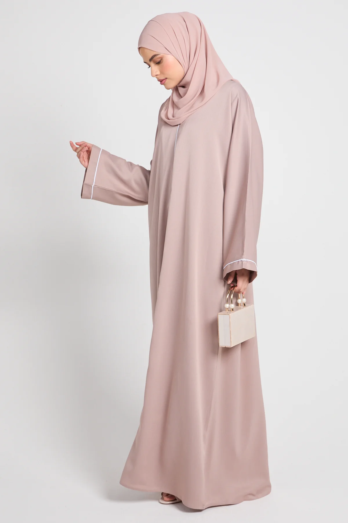 Closed Textured Abaya with Dainty Detailing - Blush Sand - Image 4