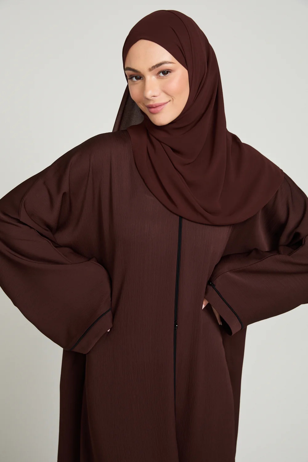 Closed Textured Abaya with Dainty Detailing - Rich Auburn - Image 2
