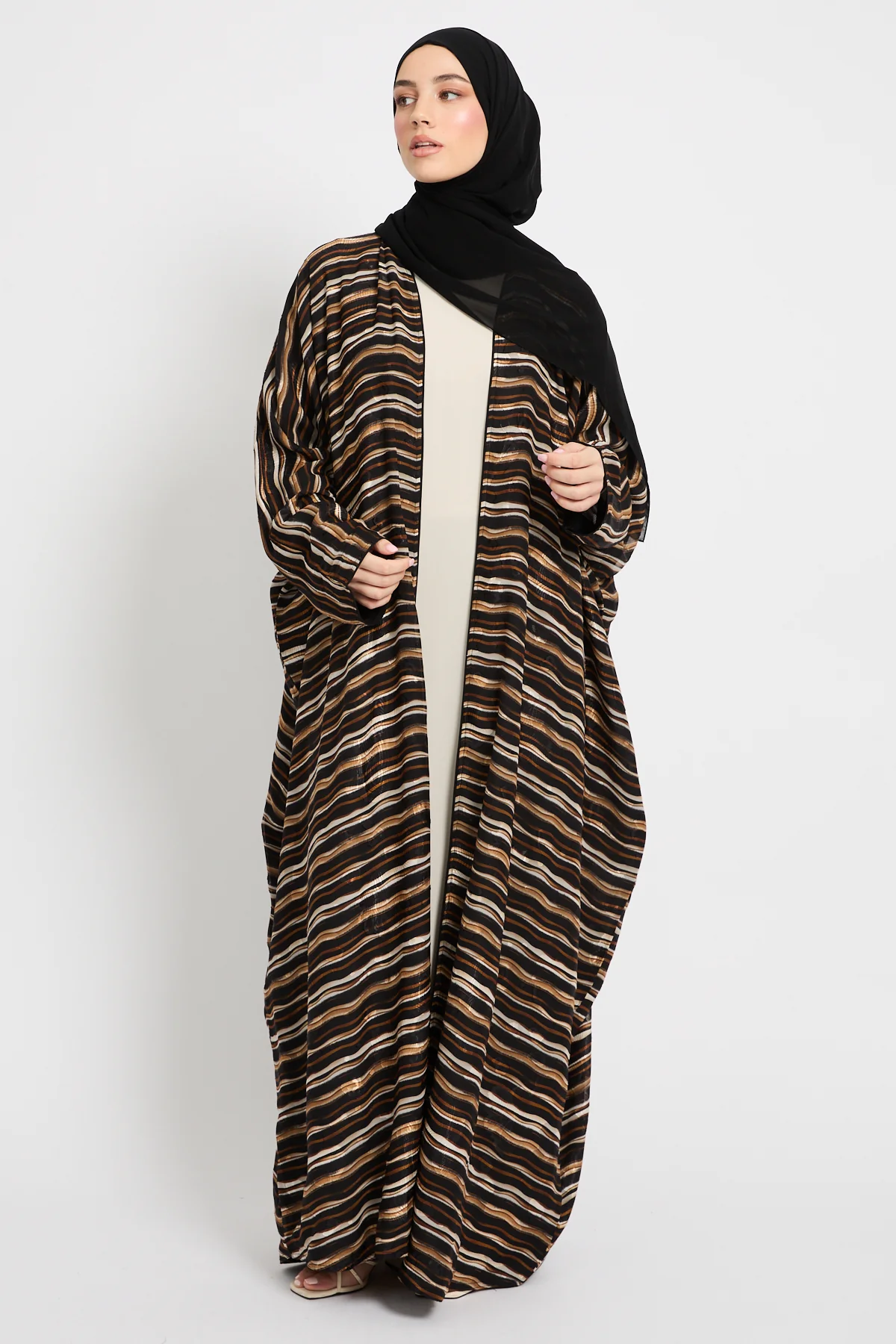 Desert Mirage Open Bisht – LIMITED EDITION - Image 8