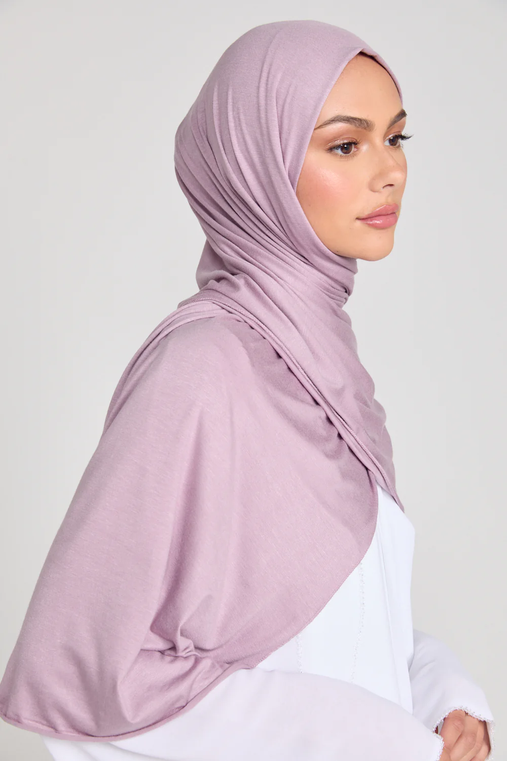 Dreamy Mauve Jersey Hijab - Image 4
