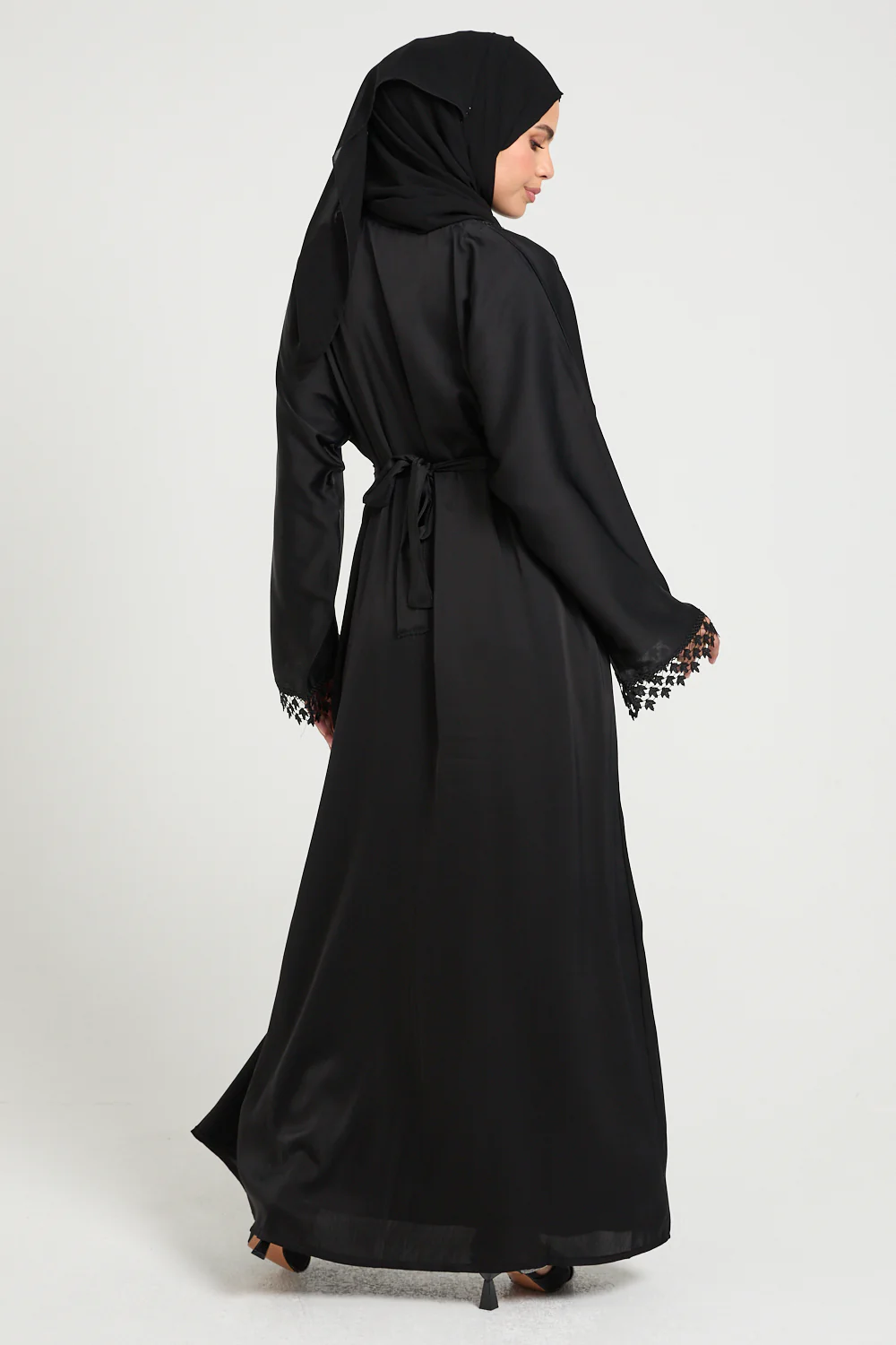 Four Piece Heirloom Lace Detailed Open Abaya Set - Black - Image 7