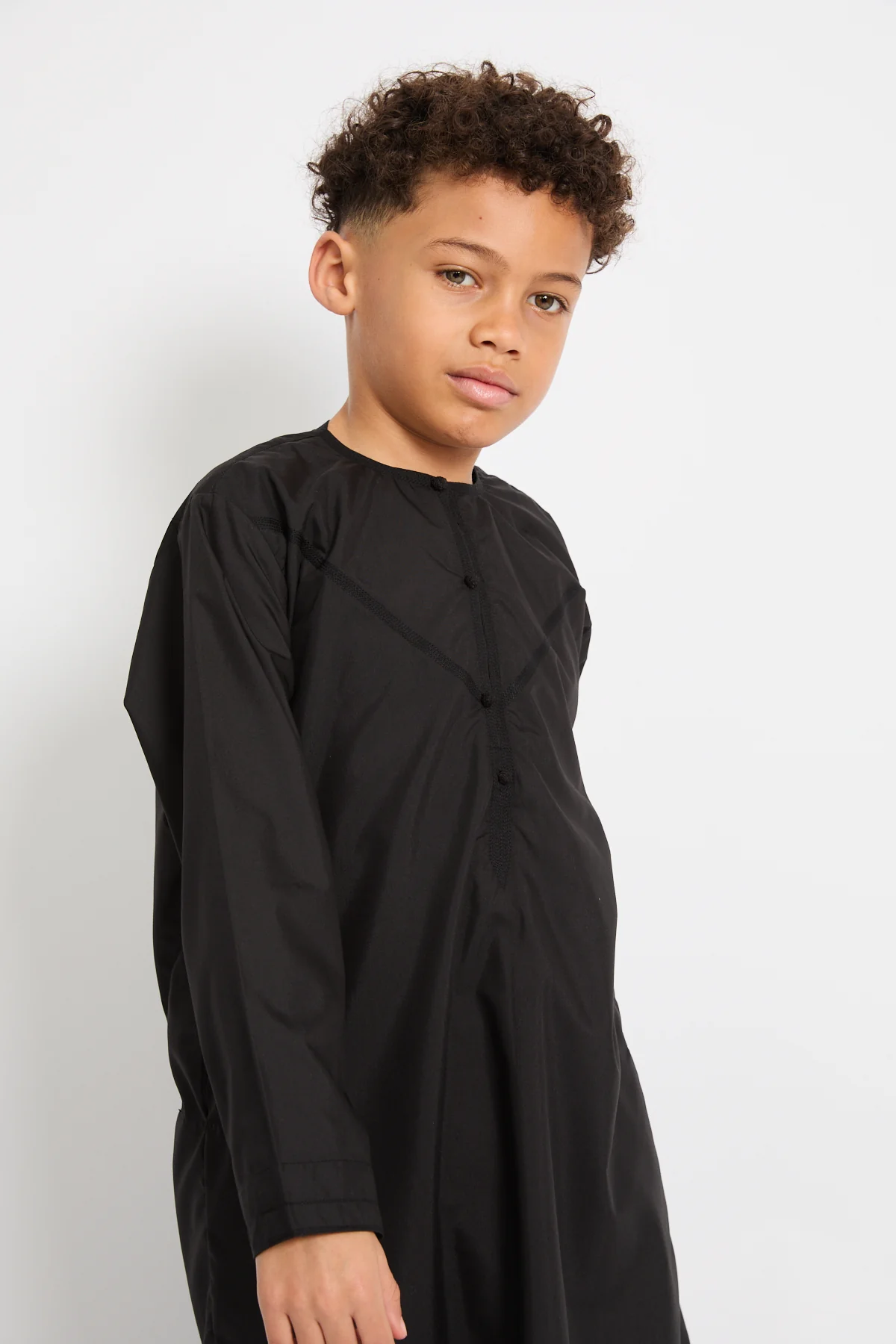 Junior Boys Premium Emirati Thobe - Black - Image 5