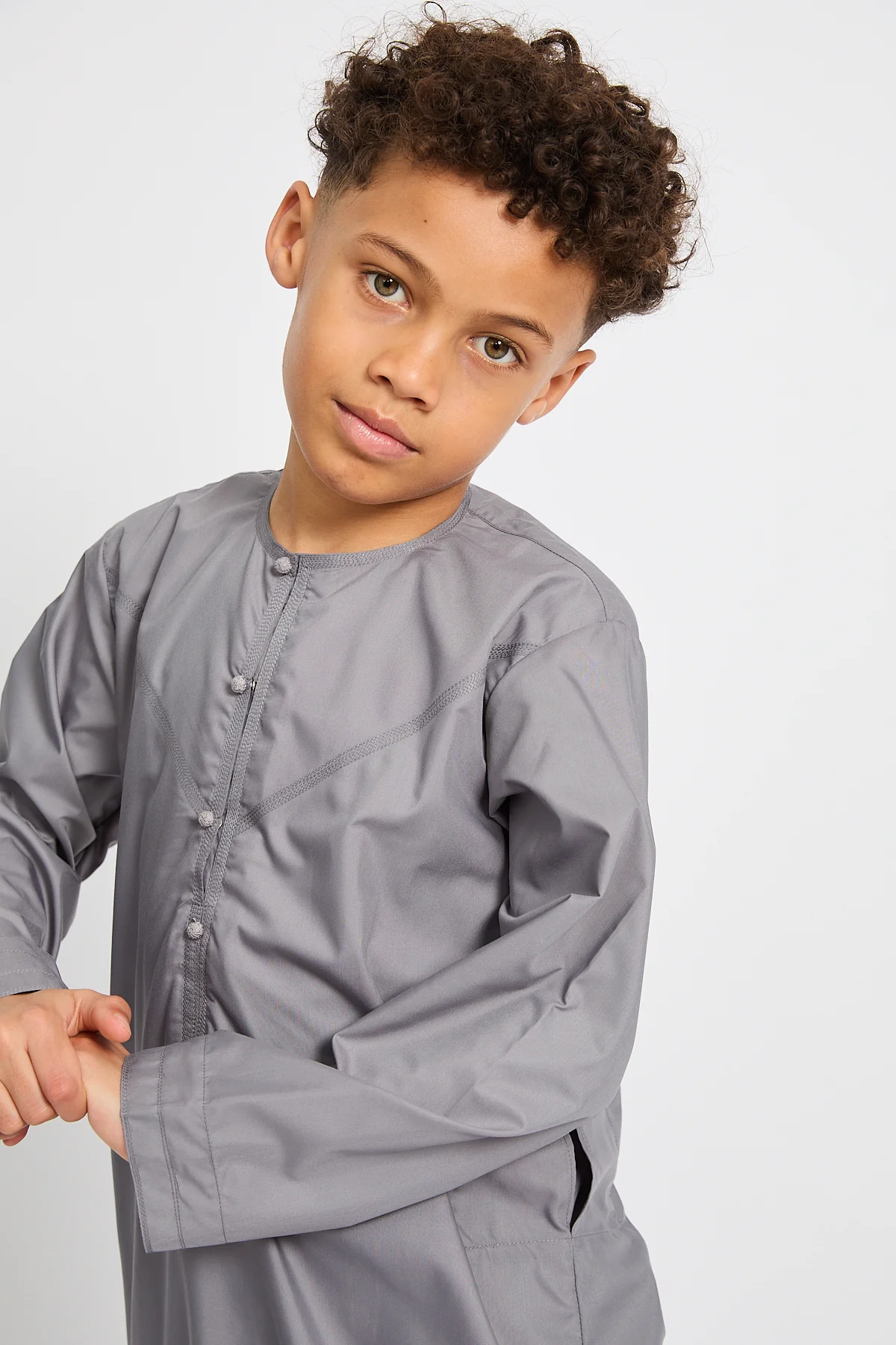 Junior Boys Premium Emirati Thobe - Smoke Grey - Image 4