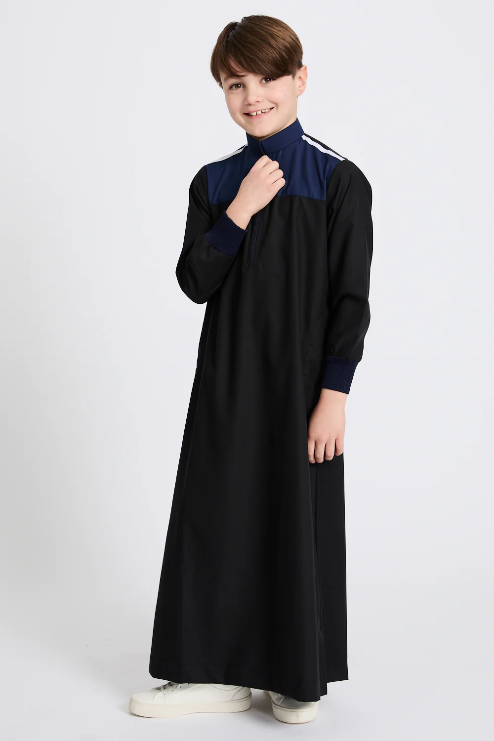 Junior Boys Premium Kuwaiti Thobe - Black and Navy