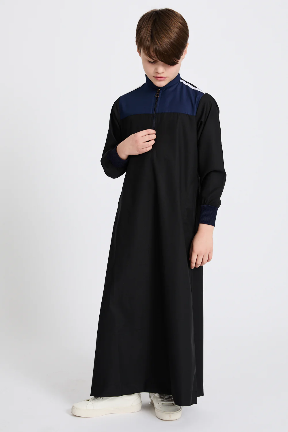Junior Boys Premium Kuwaiti Thobe - Black and Navy - Image 8