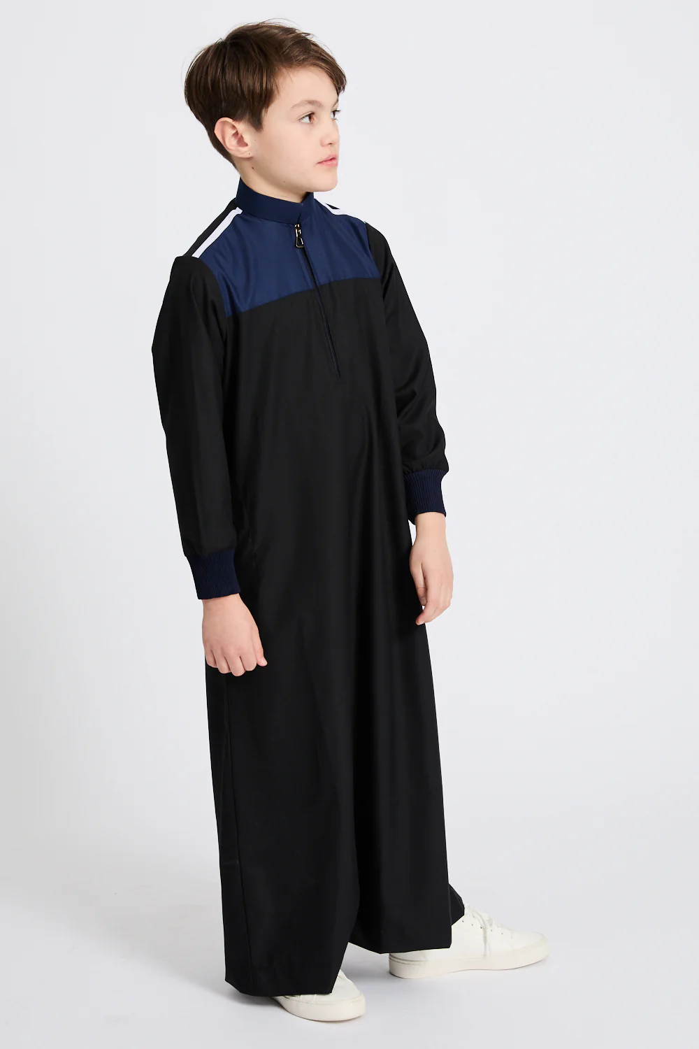 Junior Boys Premium Kuwaiti Thobe - Black and Navy - Image 9