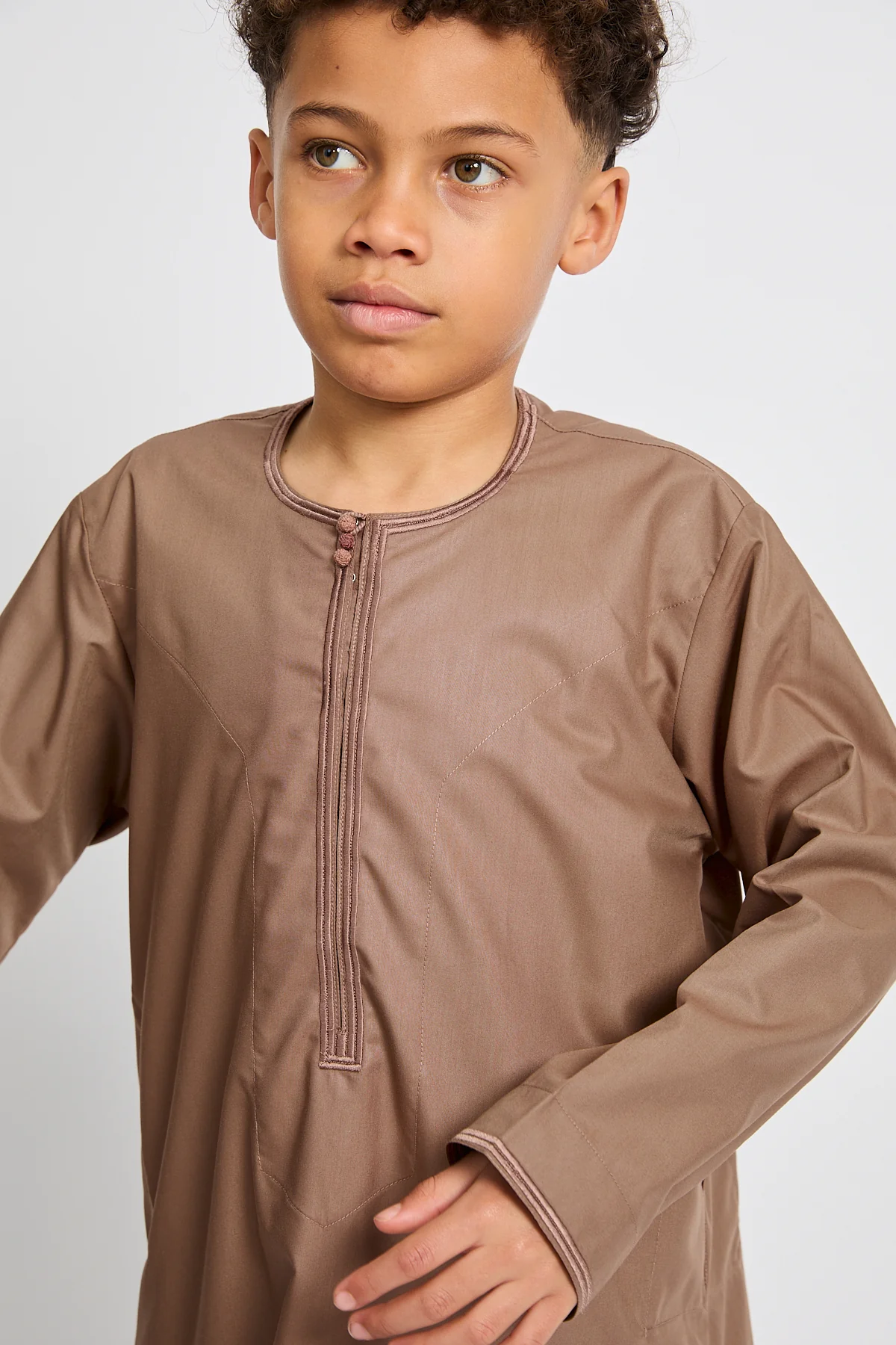 Junior Boys Premium Omani Thobe - Dusty Caramel - Image 5