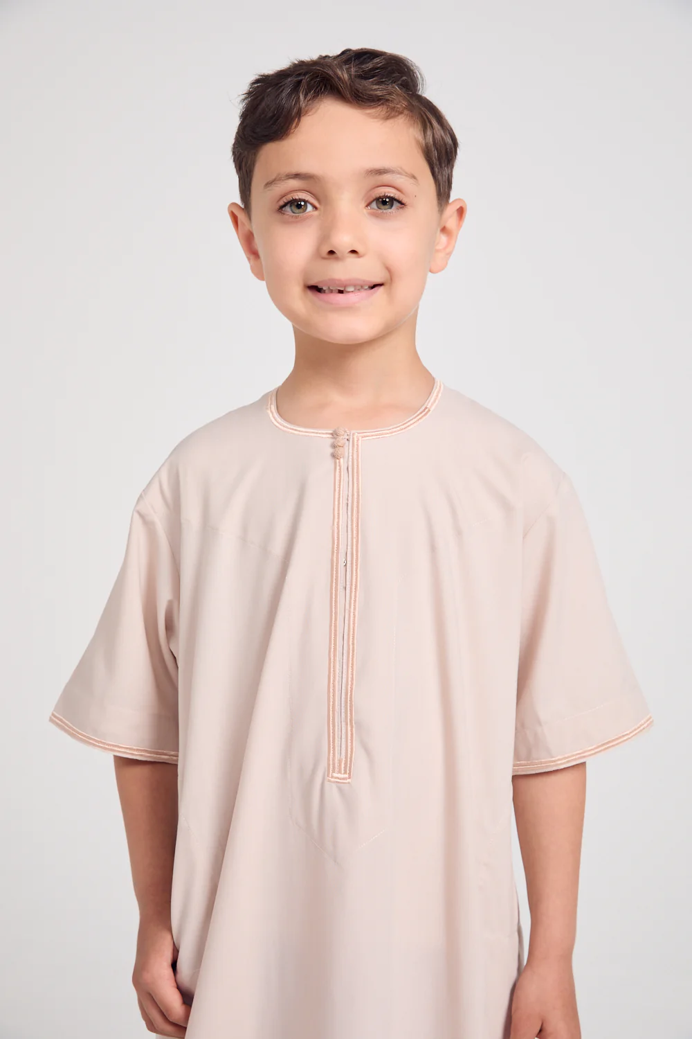 Junior Boys Short Sleeve Premium Omani Thobe - Coconut Macaroon - Image 2