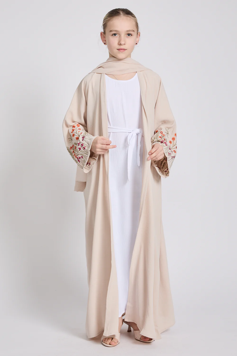 Junior Girls Blooming Embroidered Four Piece Open Abaya Set - Natural - Image 5
