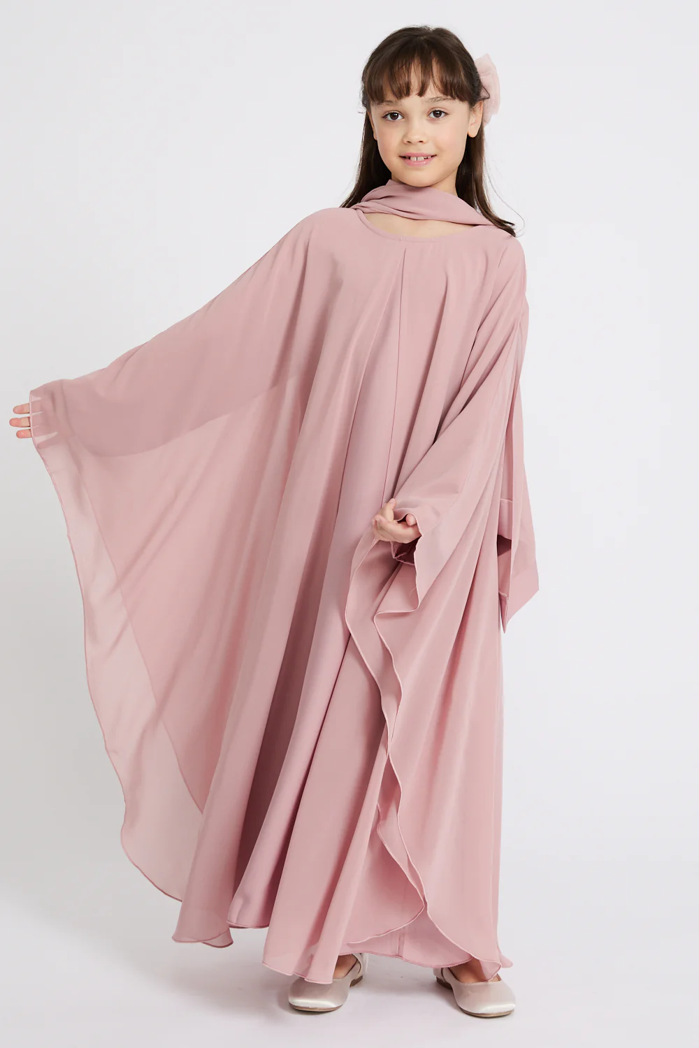 Junior Girls Closed Abaya with Butterfly Cut - Blushing Rose - Image 3