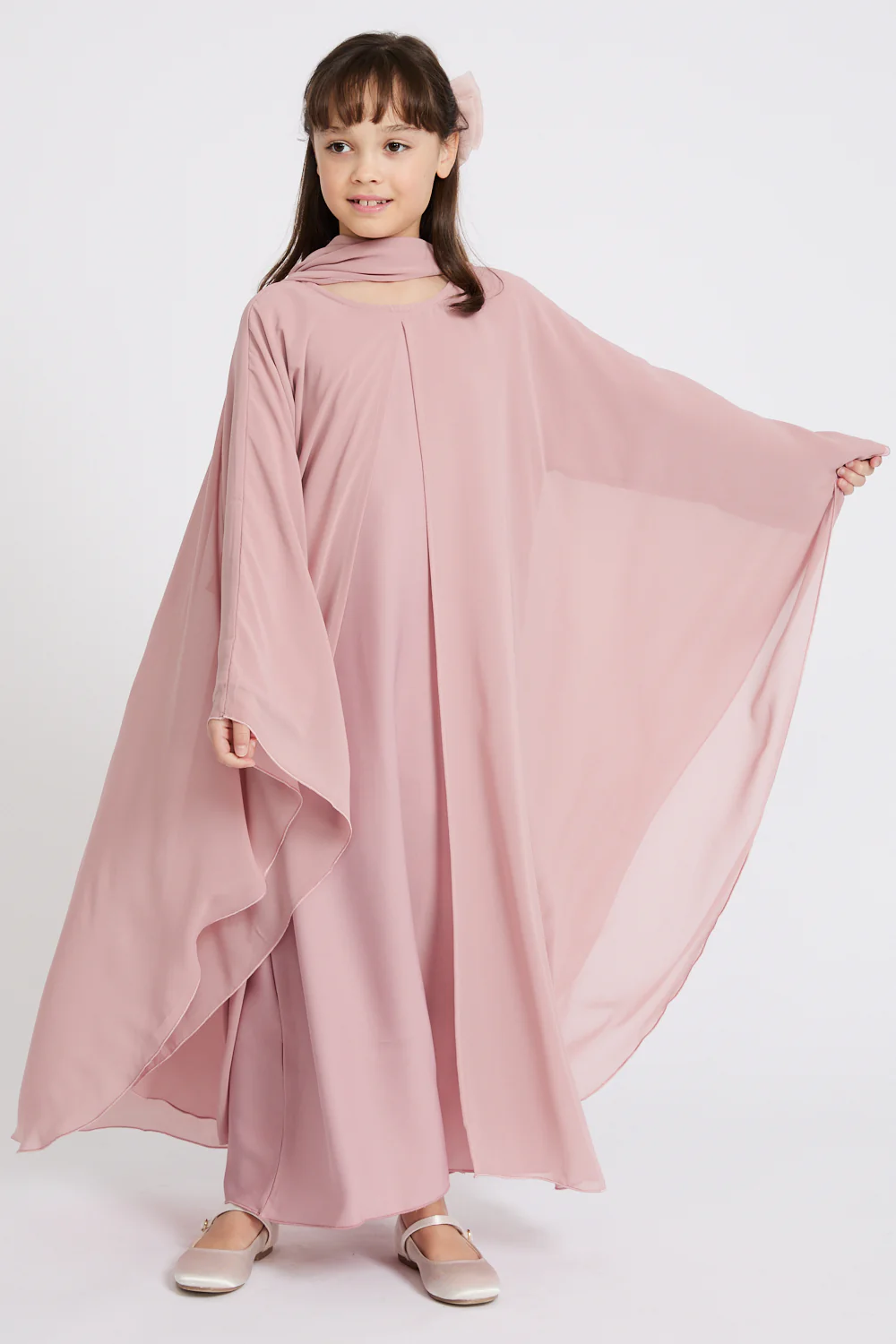 Junior Girls Closed Abaya with Butterfly Cut - Blushing Rose - Image 4