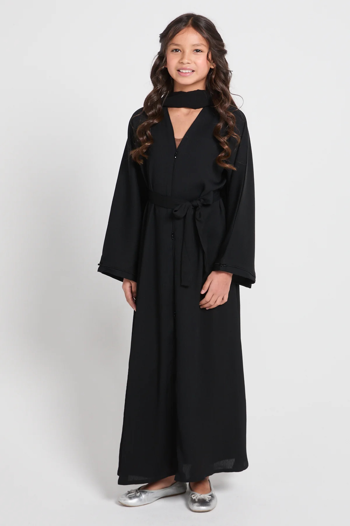 Junior Girls Closed Textured Abaya with Dainty Detailing - Black - Image 8
