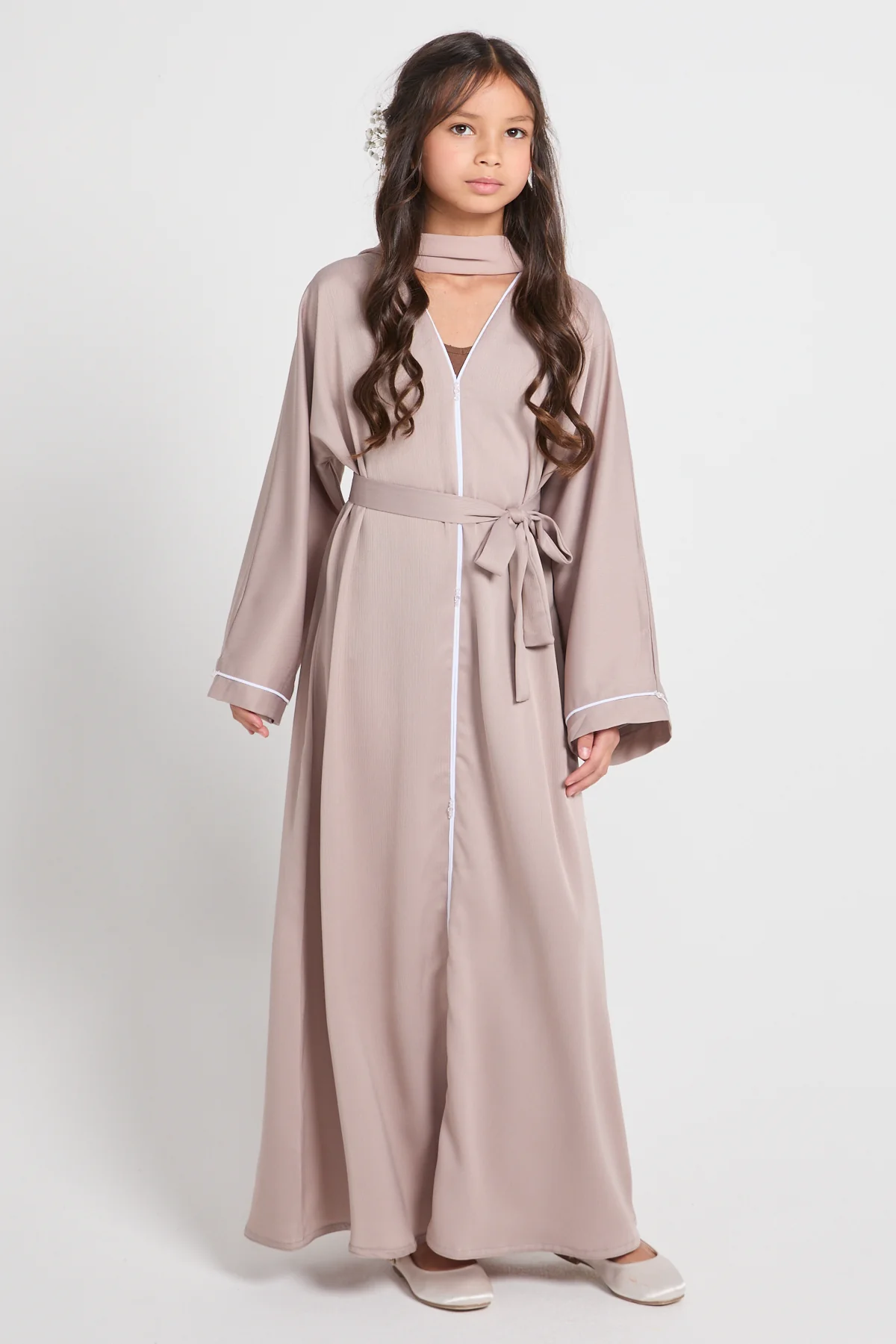 Junior Girls Closed Textured Abaya with Dainty Detailing - Blush Sand