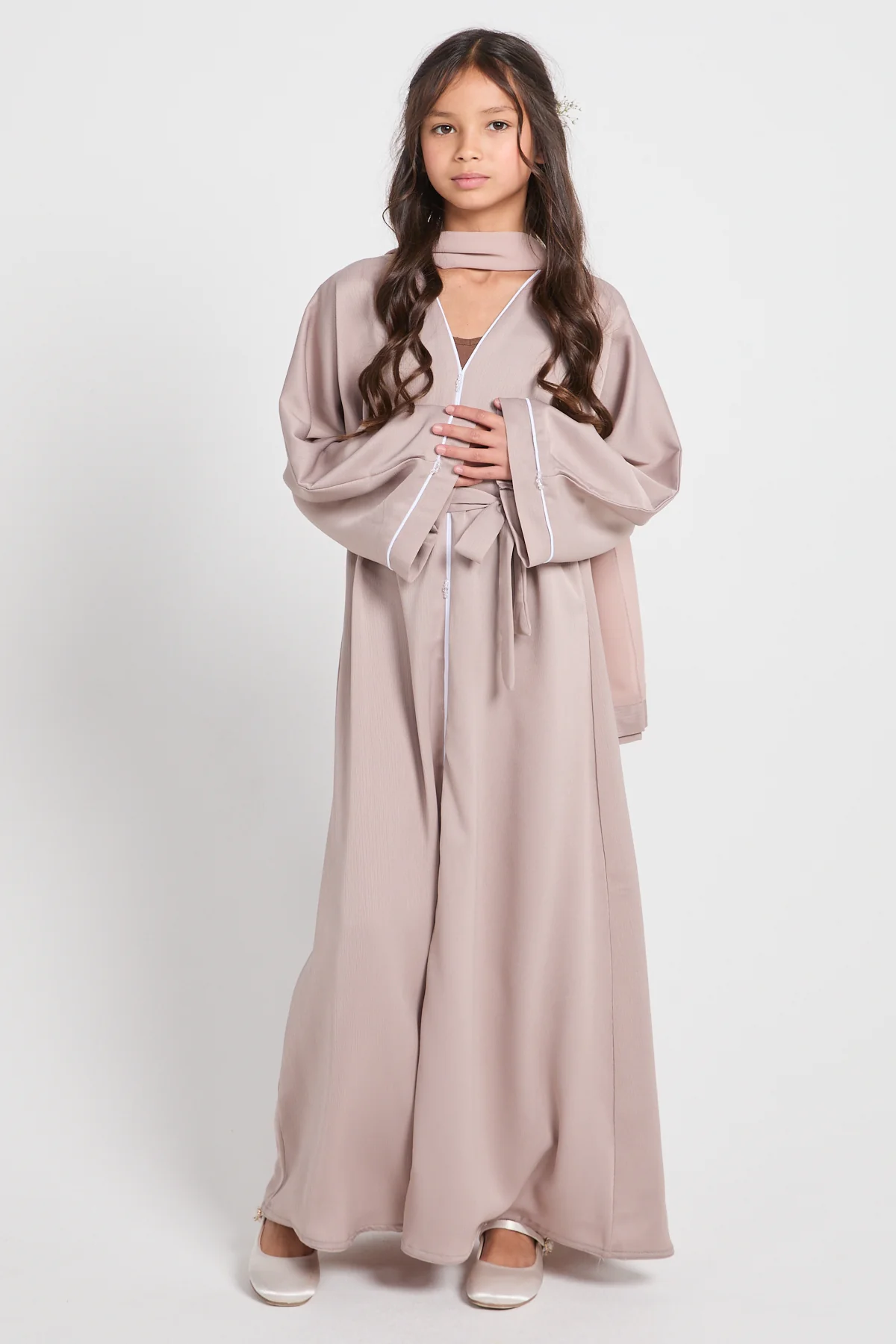 Junior Girls Closed Textured Abaya with Dainty Detailing - Blush Sand - Image 5