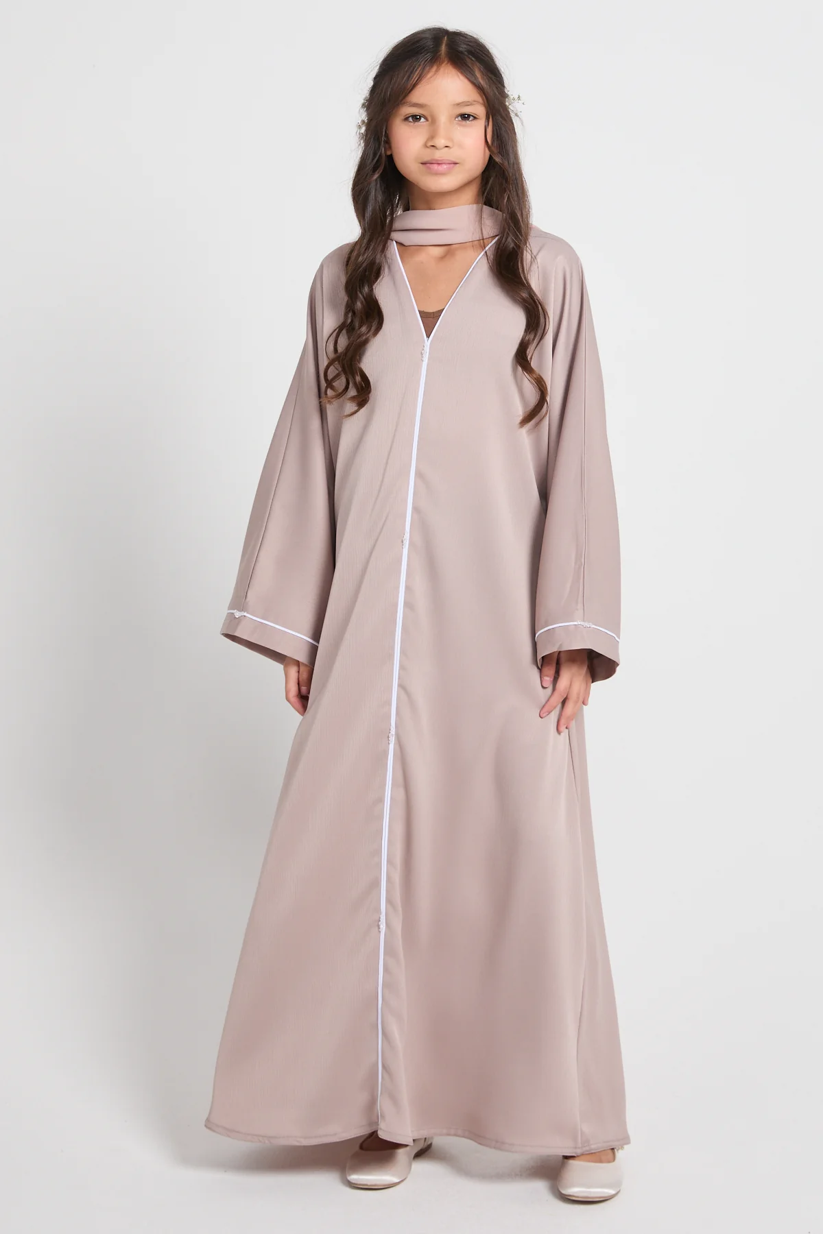 Junior Girls Closed Textured Abaya with Dainty Detailing - Blush Sand - Image 7