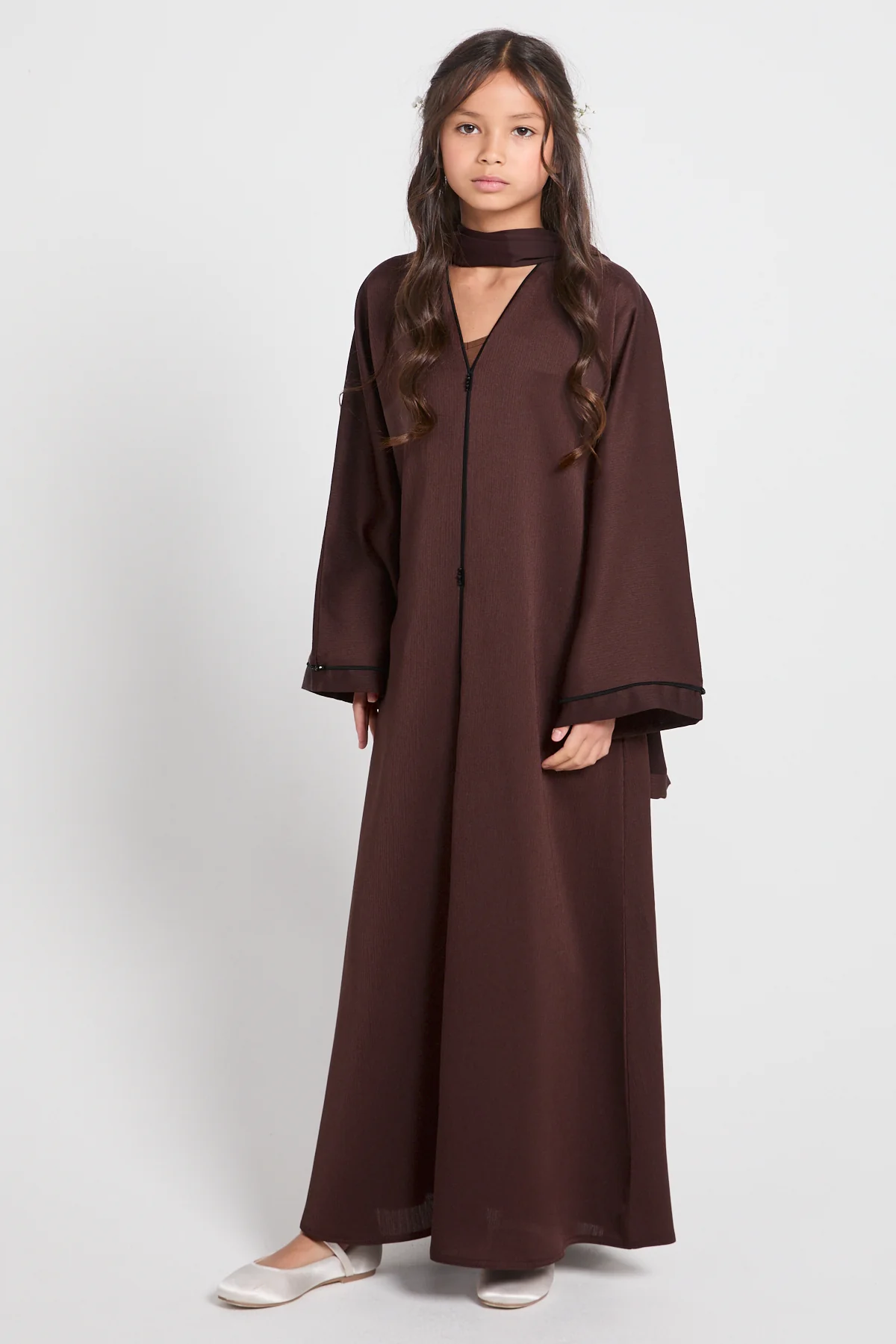 Junior Girls Closed Textured Abaya with Dainty Detailing - Espresso - Image 3
