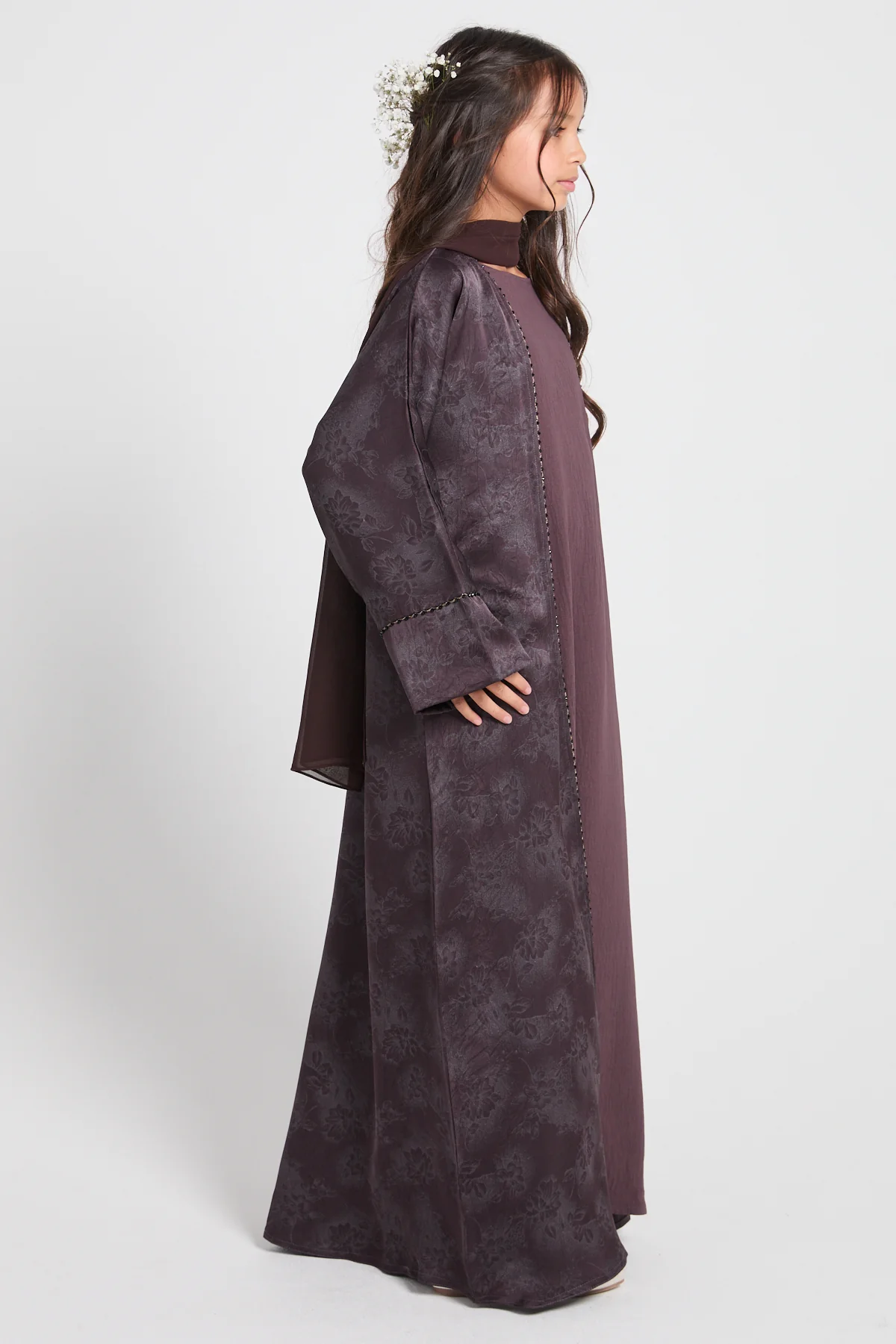 Junior Girls Mulberry Night Four Piece Abaya Set - Limited Edition - Image 3