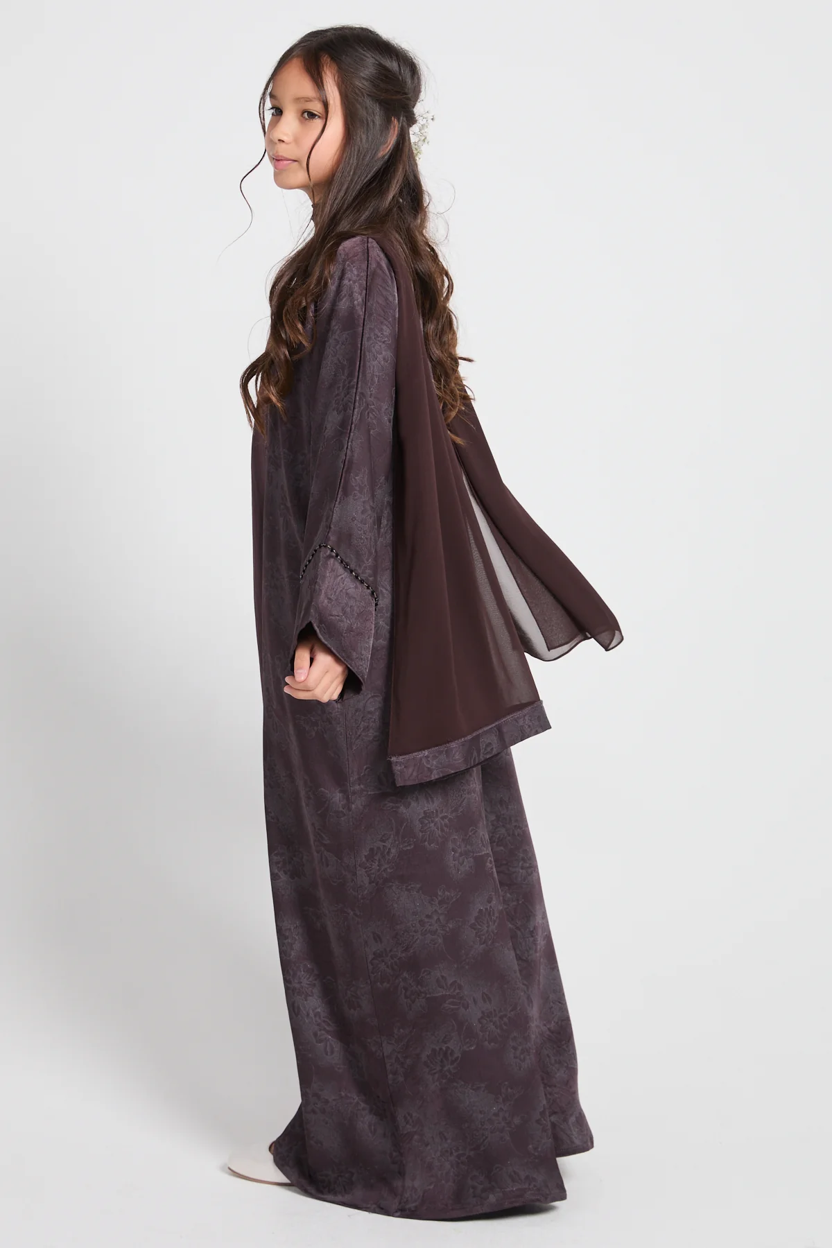 Junior Girls Mulberry Night Four Piece Abaya Set - Limited Edition - Image 9