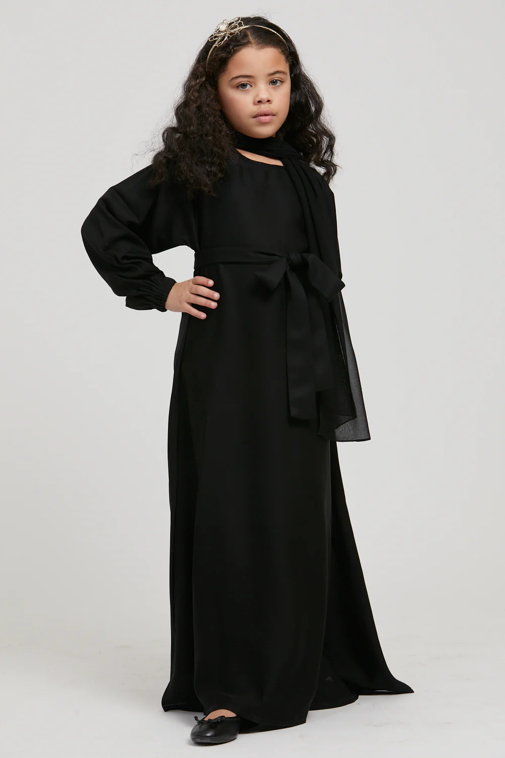 Junior Girls Plain Closed Abaya with Elasticated Cuffs - Black - Image 5