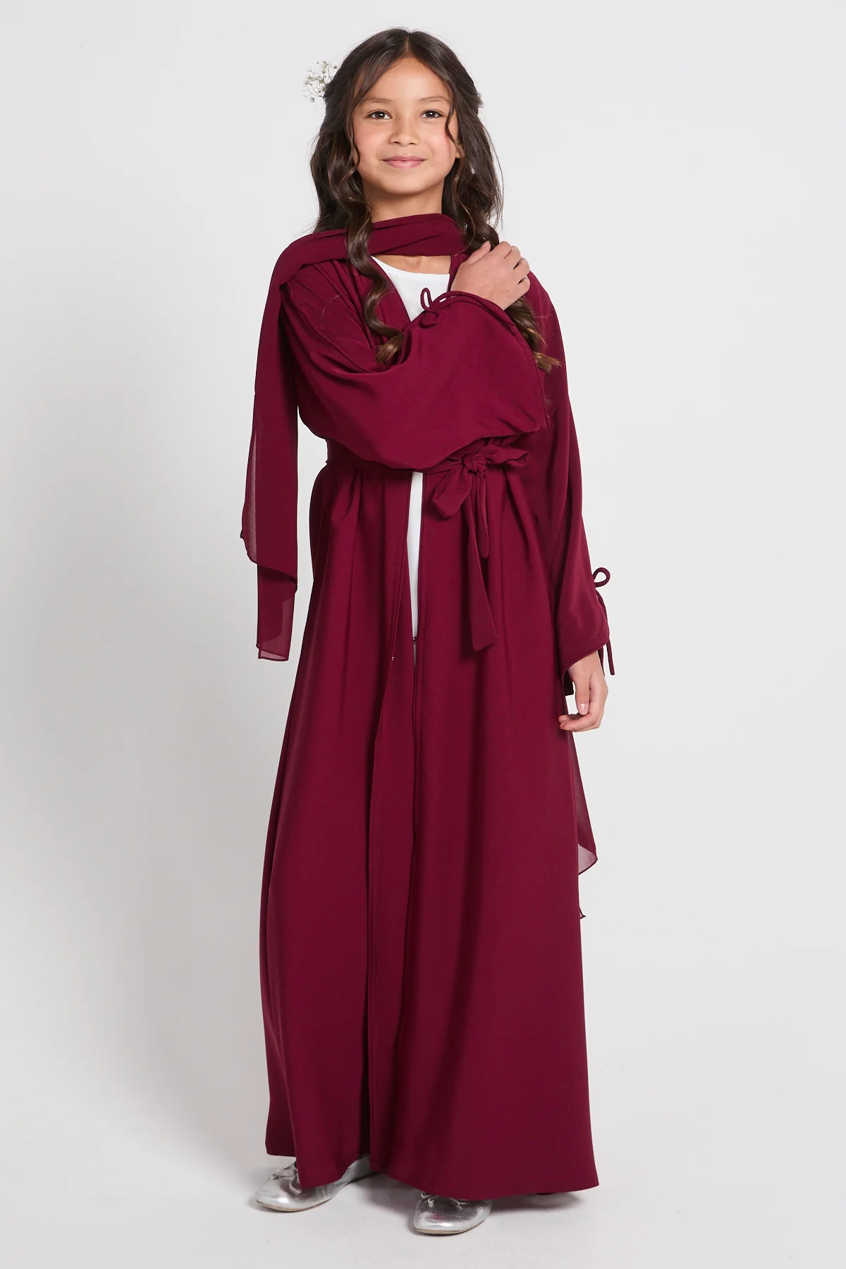 Junior Girls Premium Signature Bow Cuff Open Abaya - Pomegranate Noir - Image 7