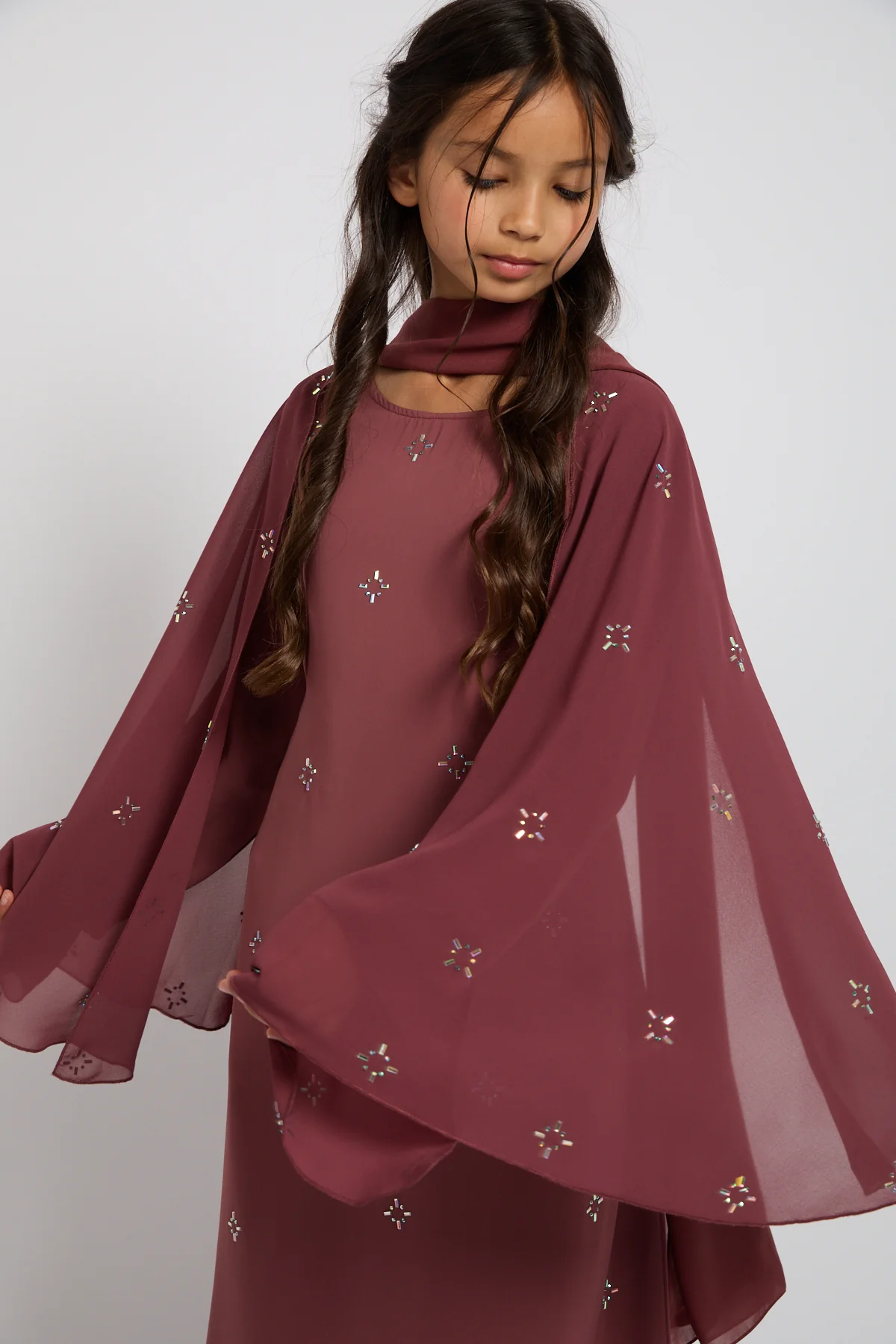 Junior Girls Premium Stardust Cape Sleeve Closed Abaya – Dusty Rosewood - Image 2