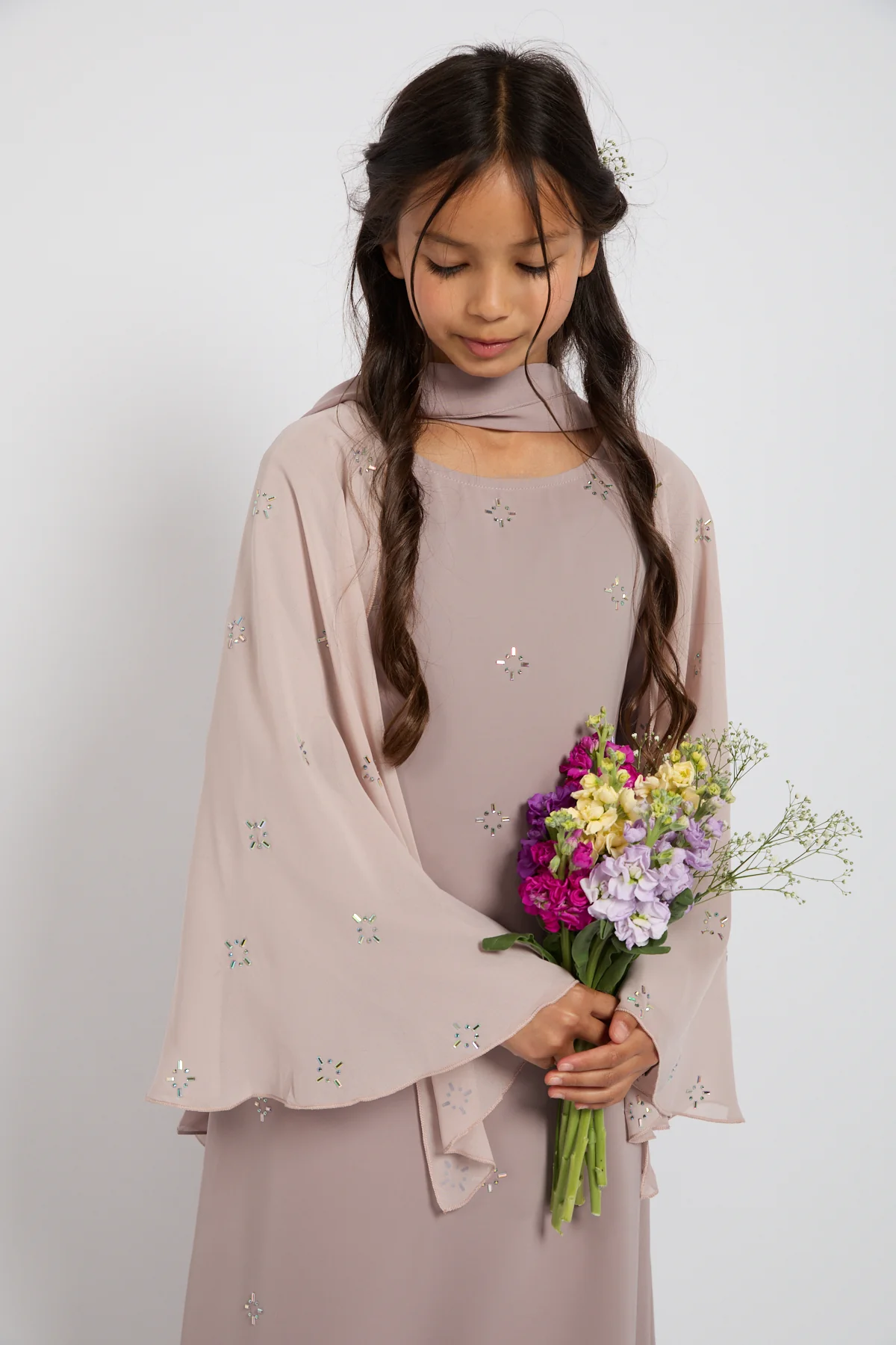 Junior Girls Premium Stardust Cape Sleeve Closed Abaya – Misty Mink - Image 2