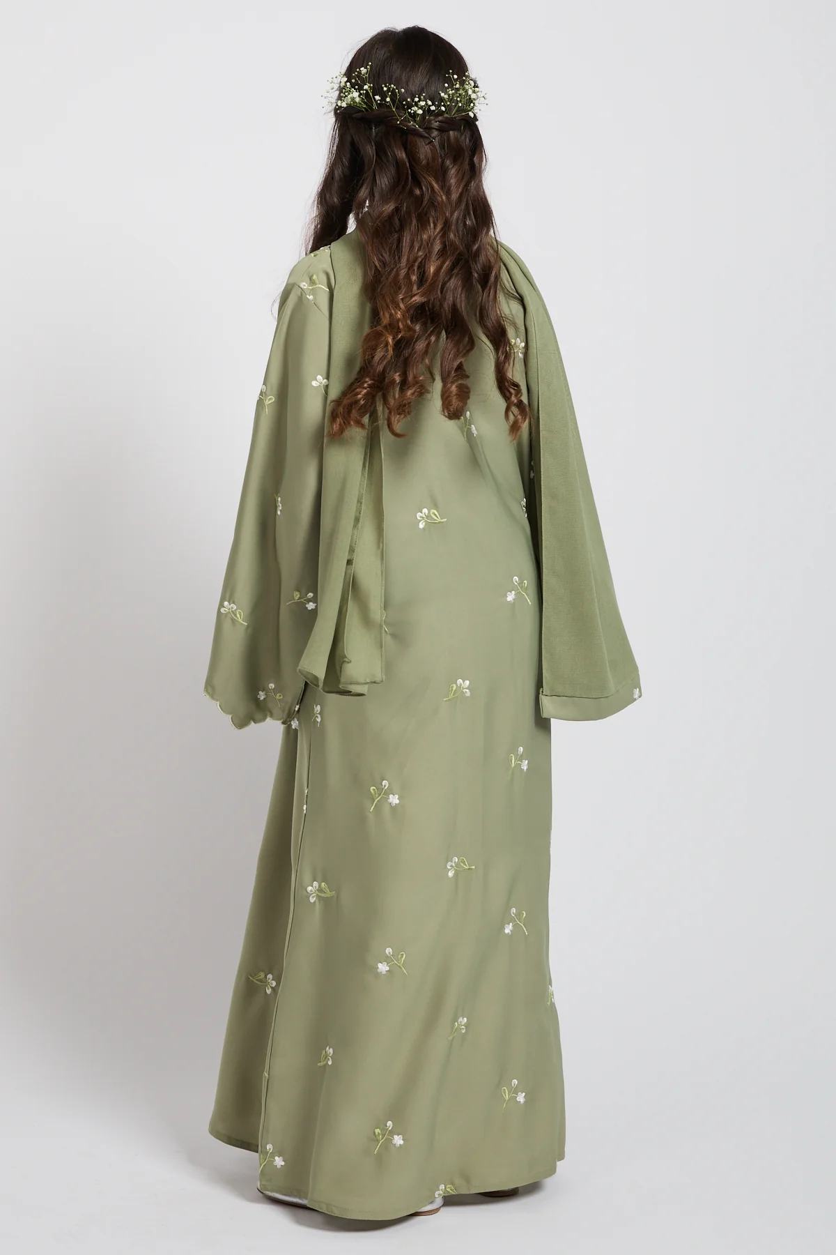Junior Girls Sage Closed Abaya with Dainty Floral Embroidery - Image 4