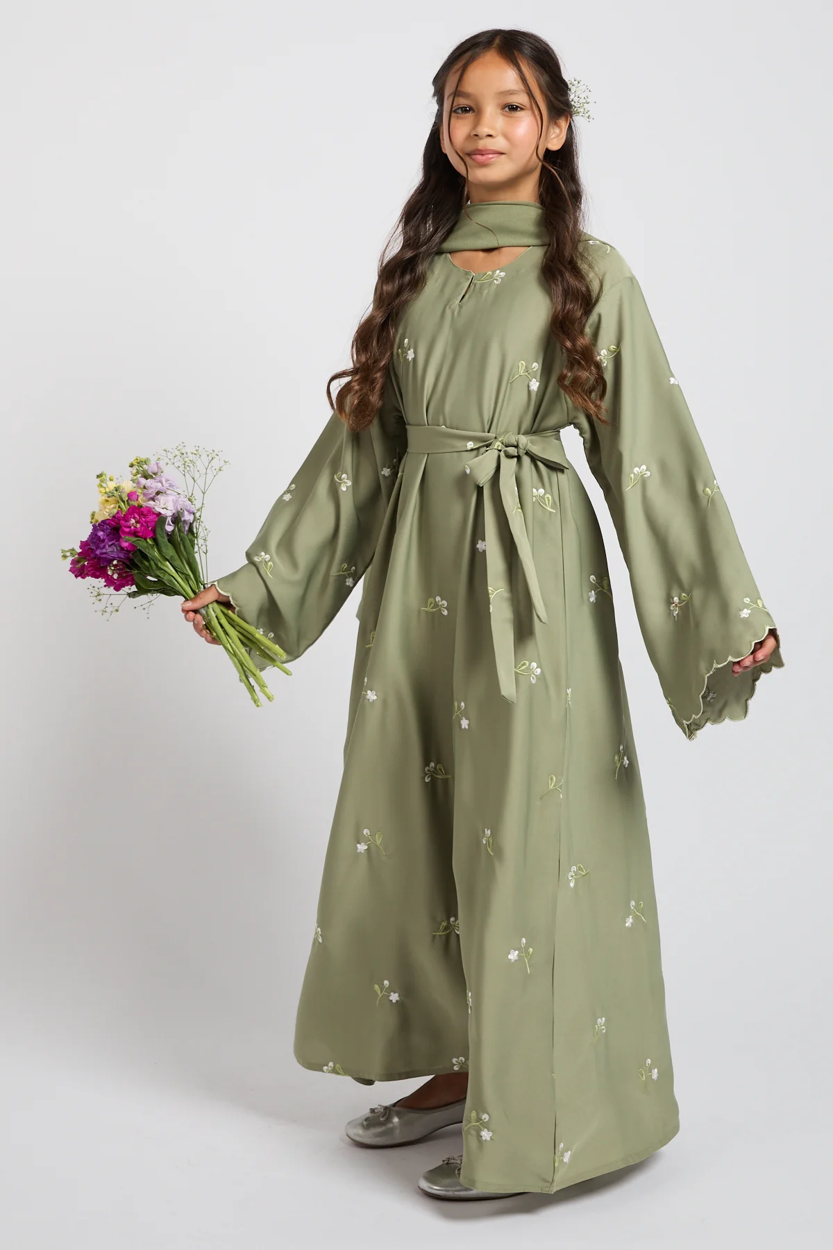 Junior Girls Sage Closed Abaya with Dainty Floral Embroidery - Image 8