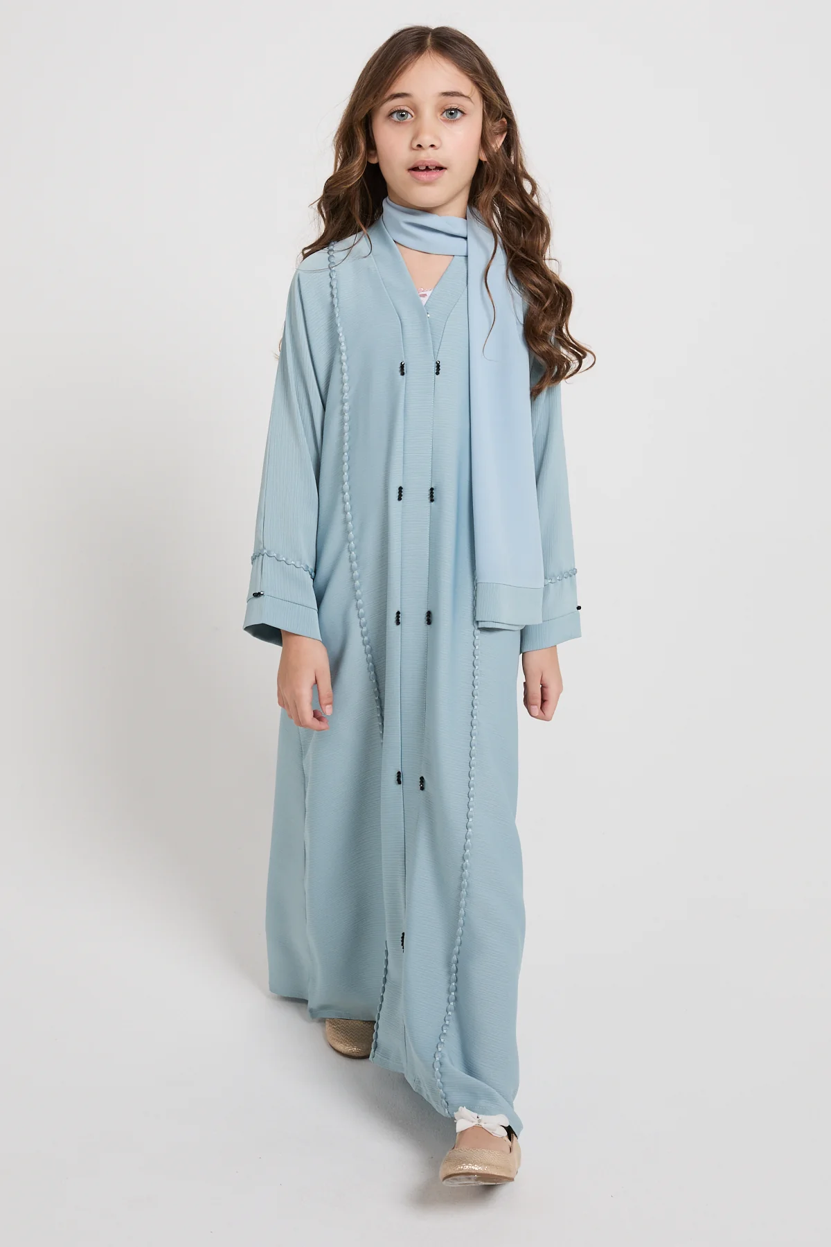 Junior Girls Textured Dainty Detail Closed Abaya - Powder Blue - Image 6