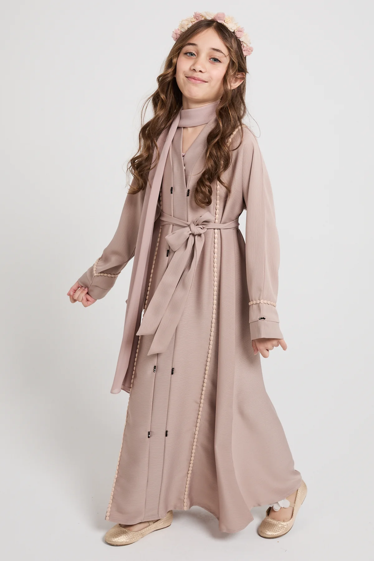 Junior Girls Textured Dainty Detail Closed Abaya - Rose Sand - Image 5