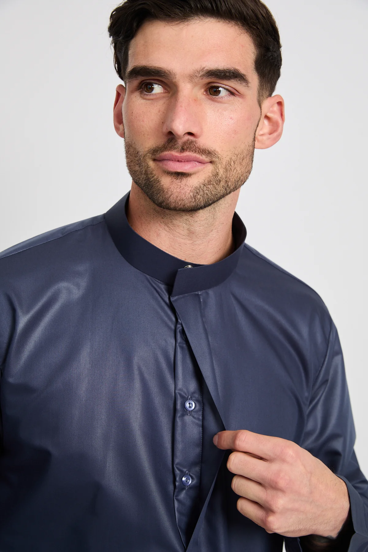 Premium Kuwaiti Thobe - Navy - Image 4