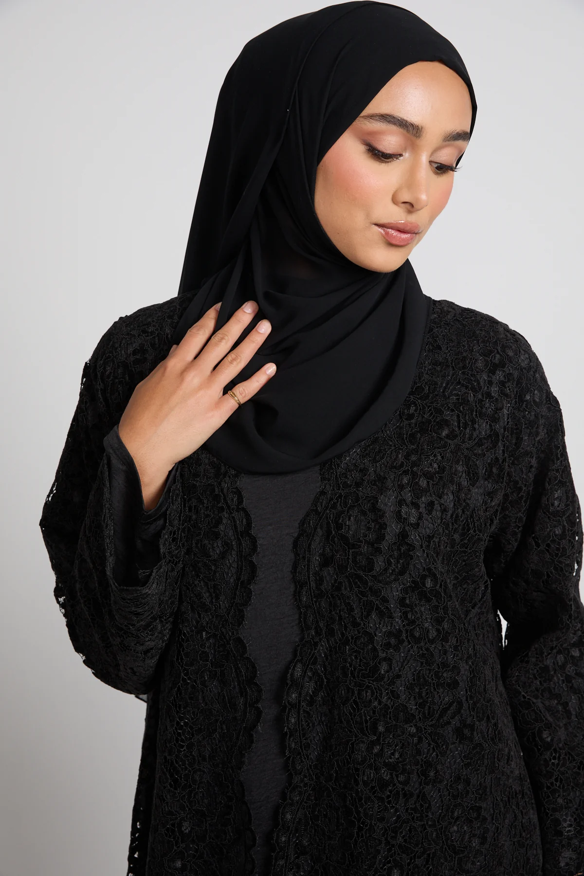 Luxe Bloom Lace Three Piece Abaya Set – Black - Image 4
