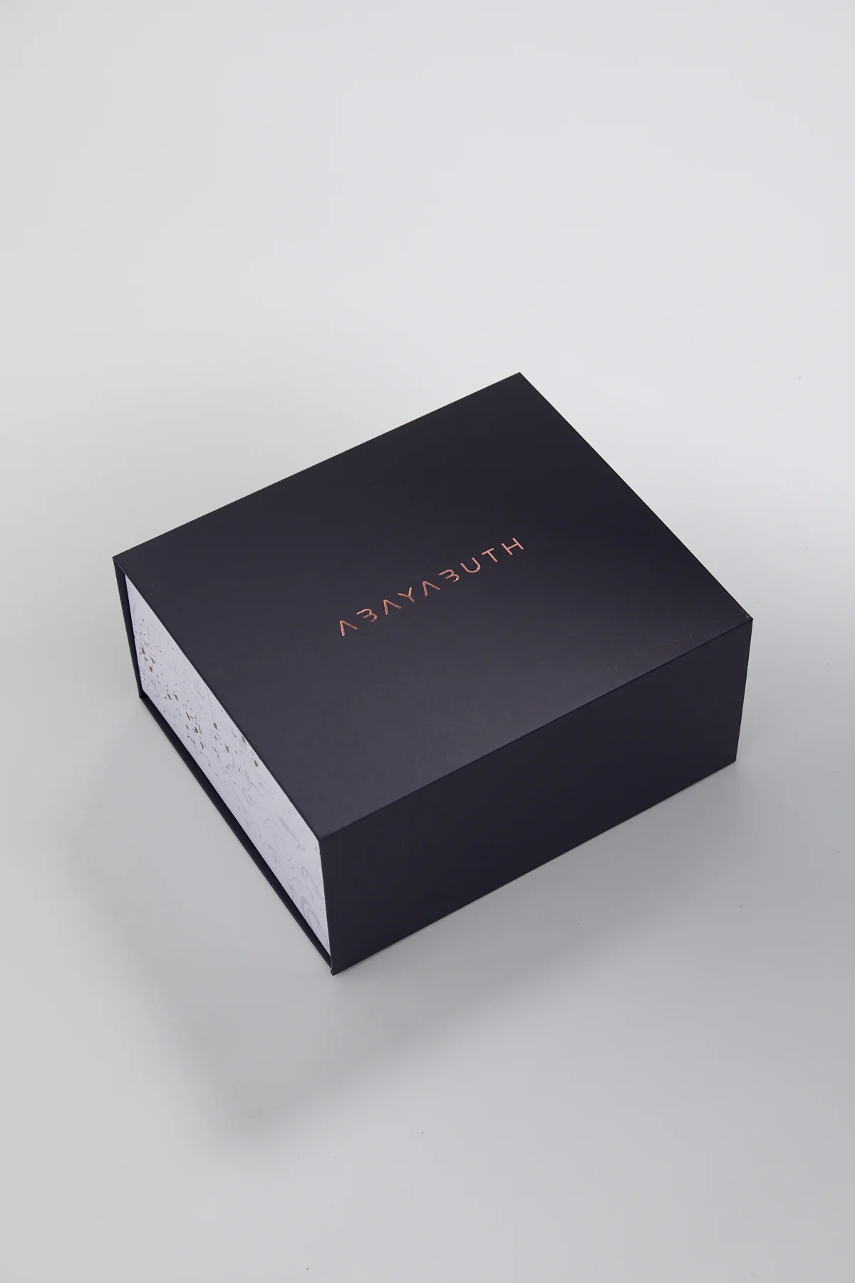 Luxurious AbayaButh Keepsake Gift Box - Ramadan Mubarak - Image 5
