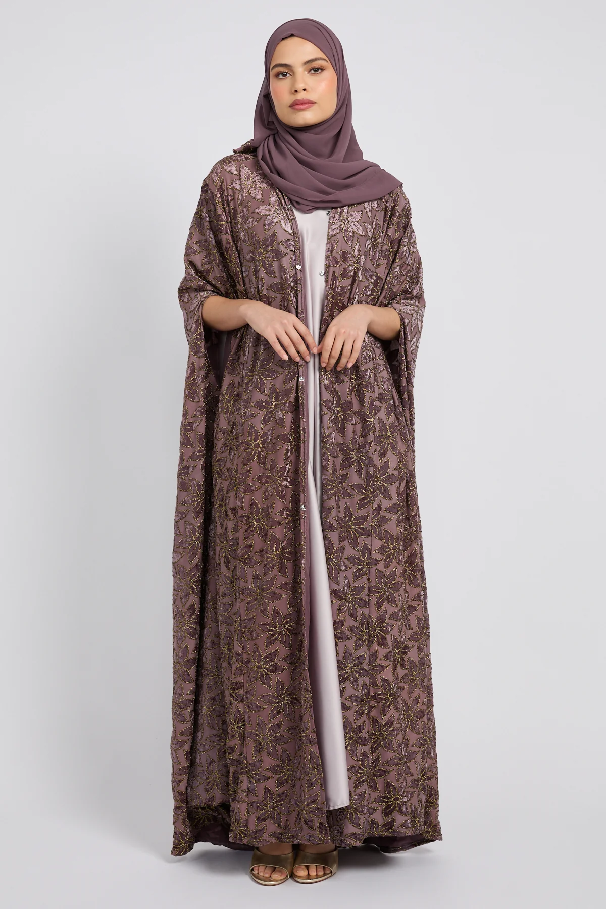 Luxury Arabesque Petal Cape Abaya - Dusky Plum- LIMITED EDITION - Image 5