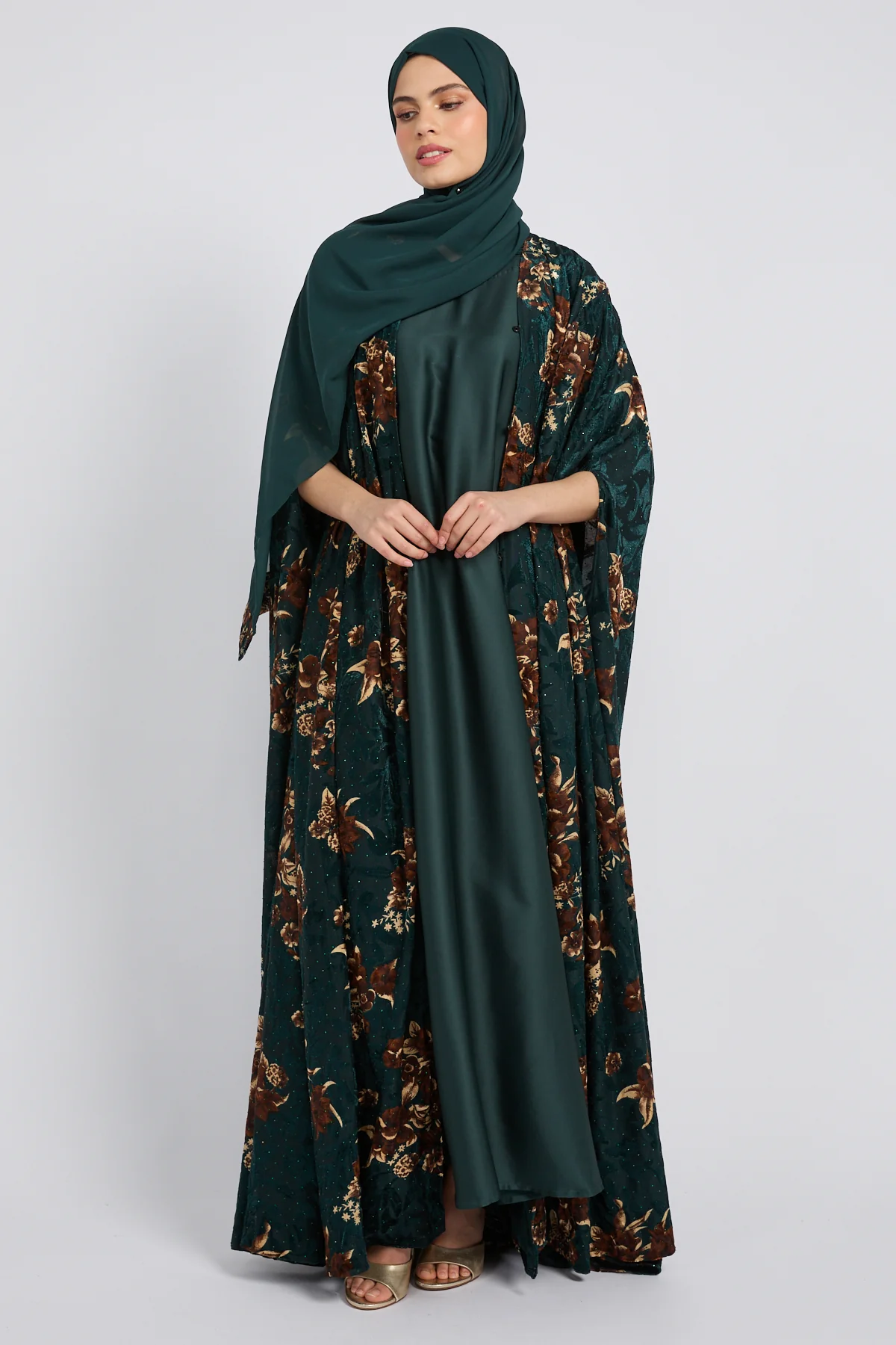 Luxury Bloom Royale Cape Abaya - Emerald - Image 3