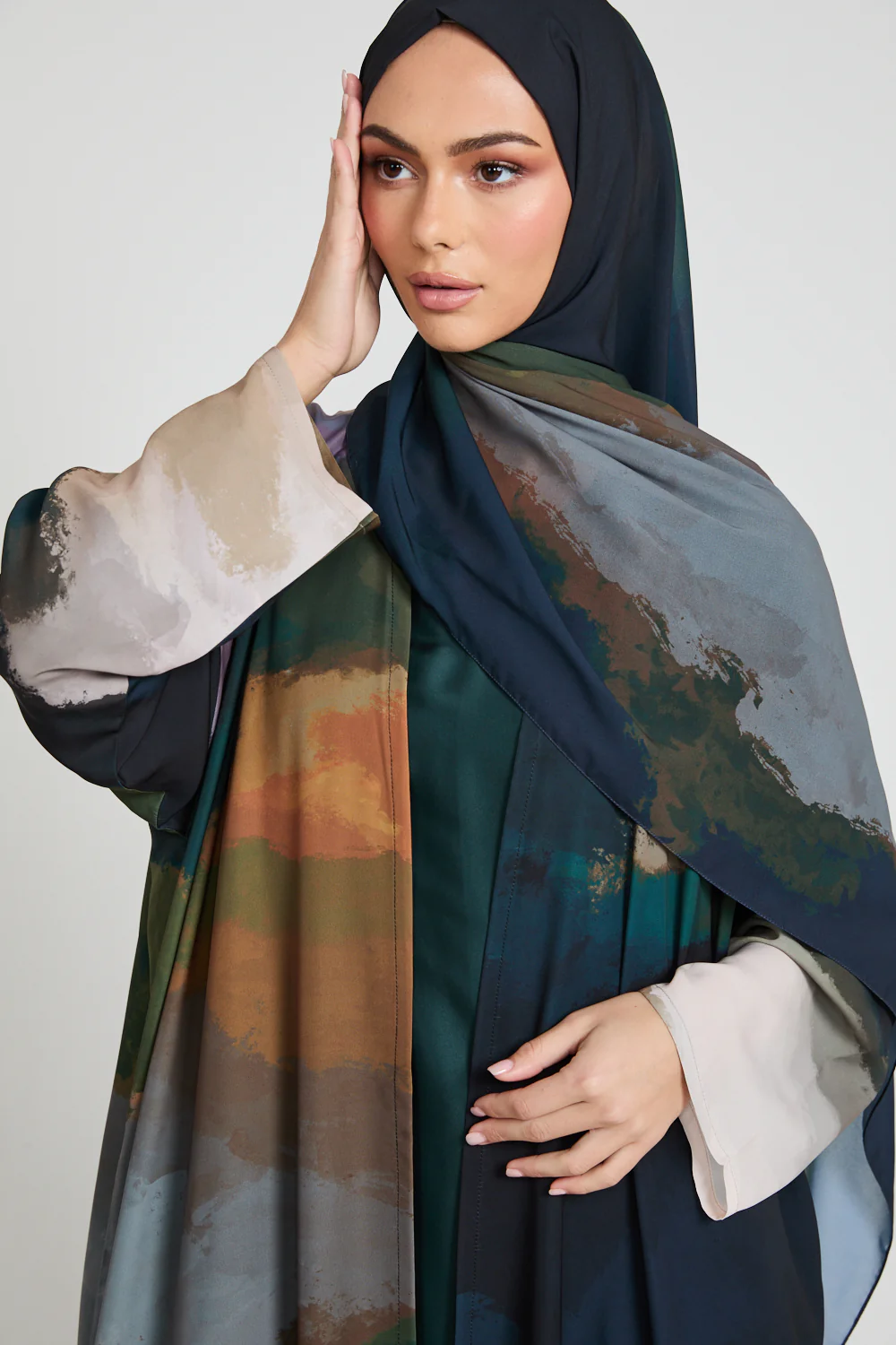 Luxury Celestial Mirage Bisht - LIMITED EDITION - Image 2