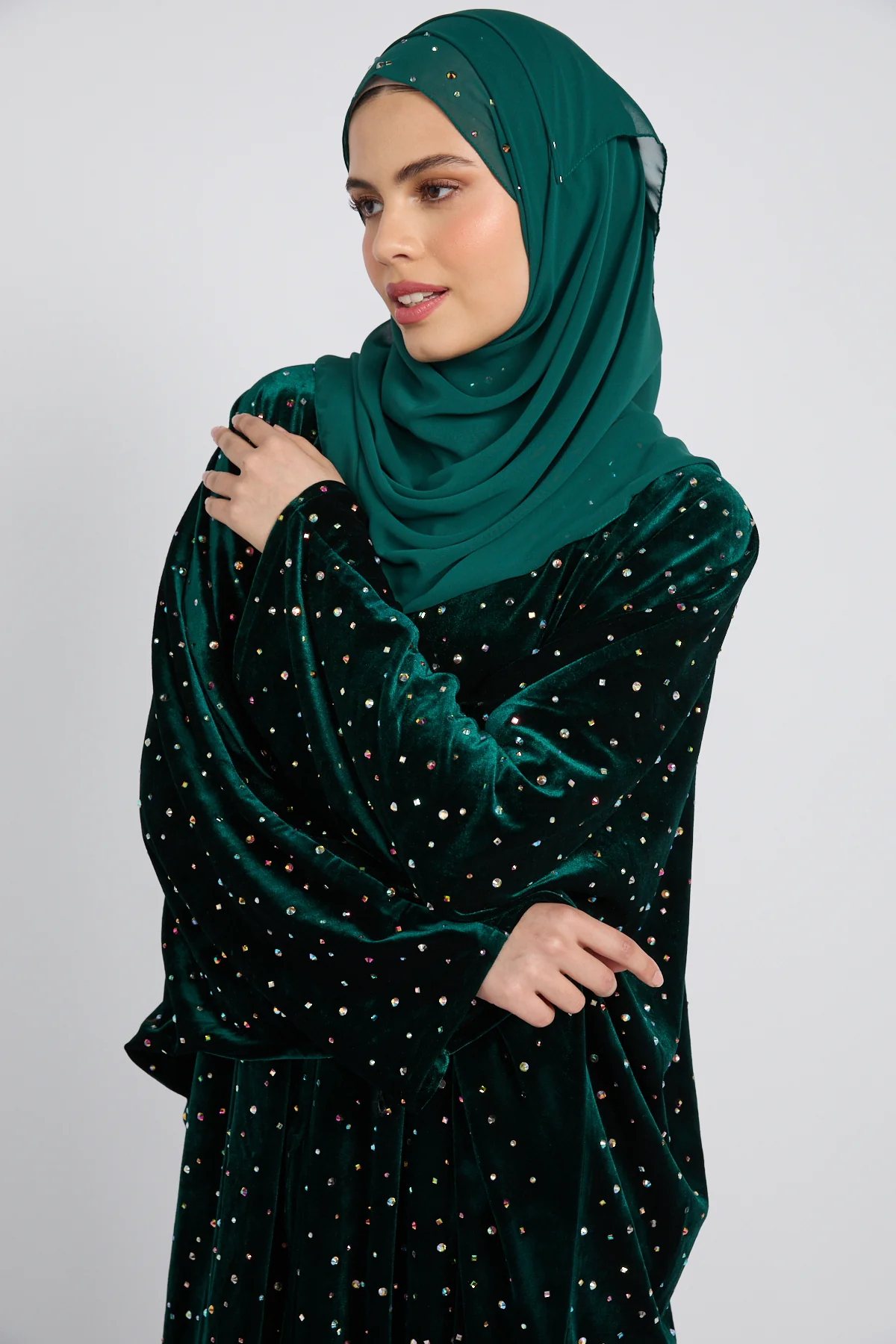 Luxury Celestial Velvet Open Abaya – Royal Emerald - Image 2